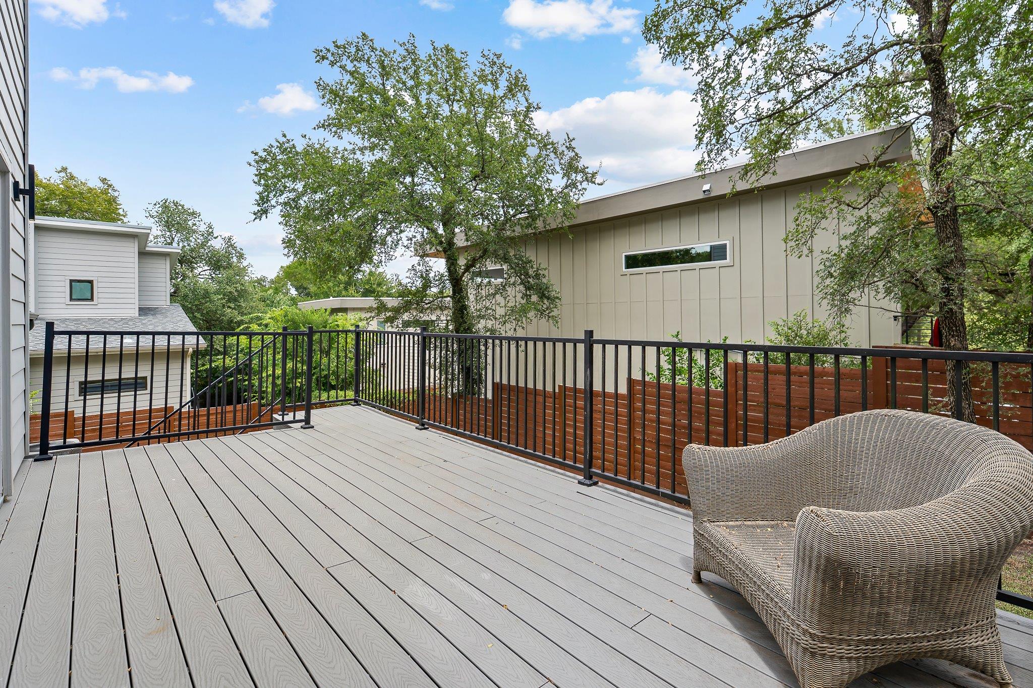 1193 E M Franklin Ave # 1