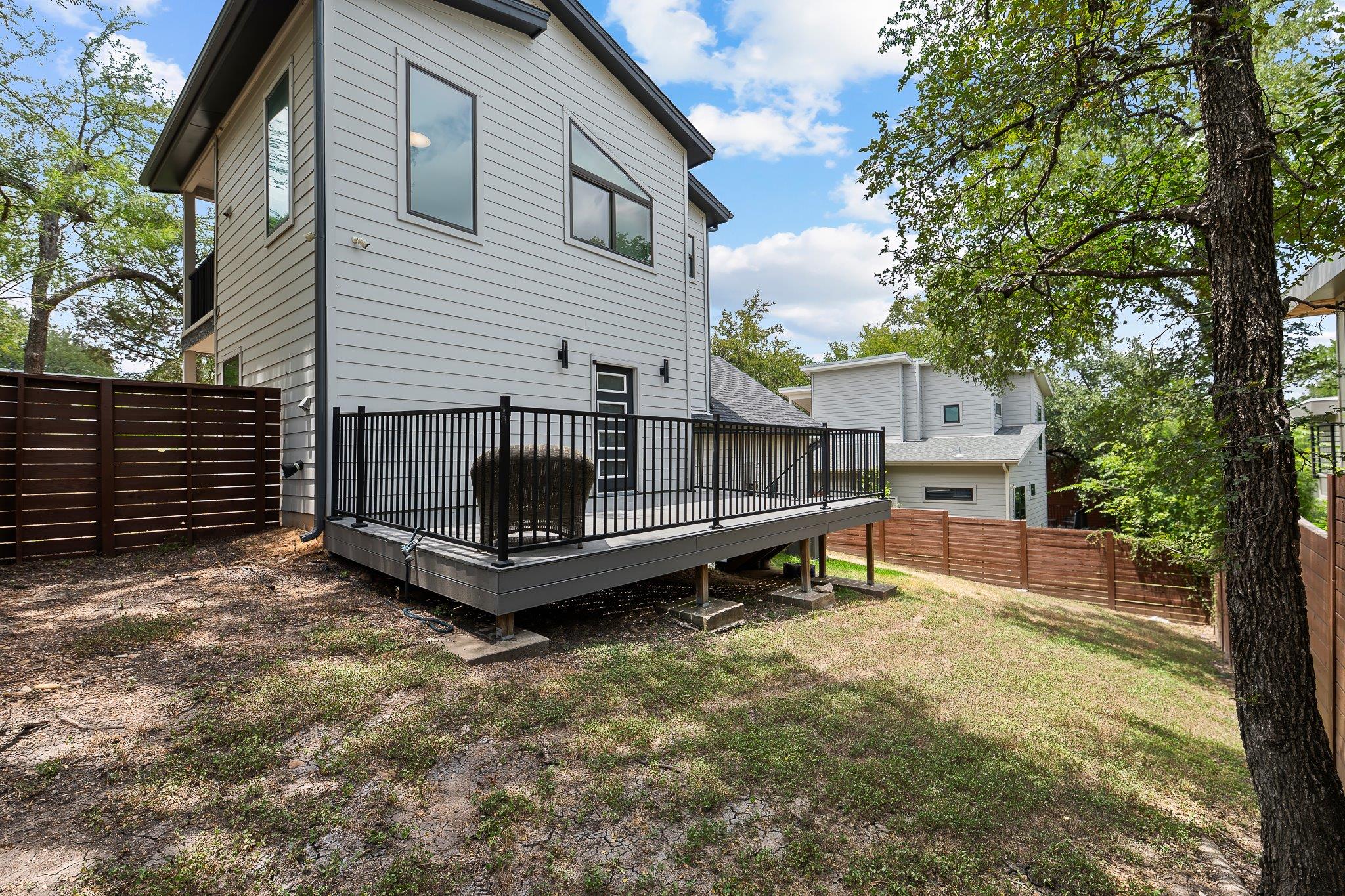 1193 E M Franklin Ave # 1