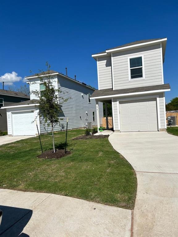 35 Trinity CIR
