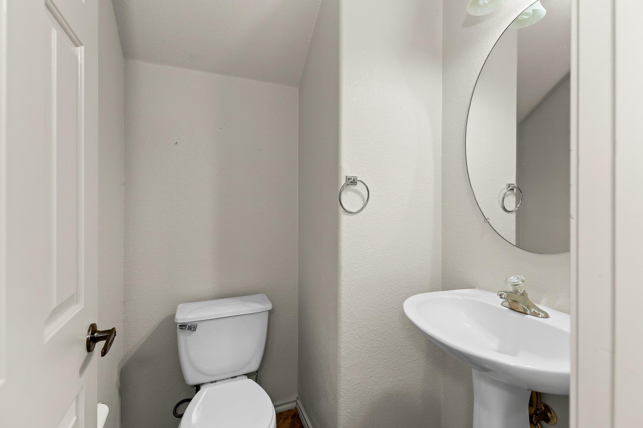 2410 Great Oaks DR # 202