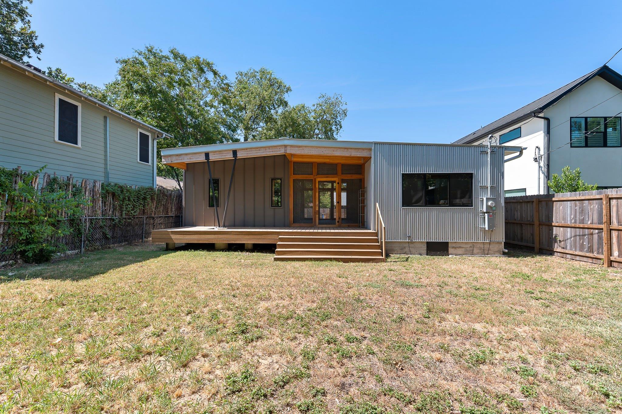1908 Richcreek RD
