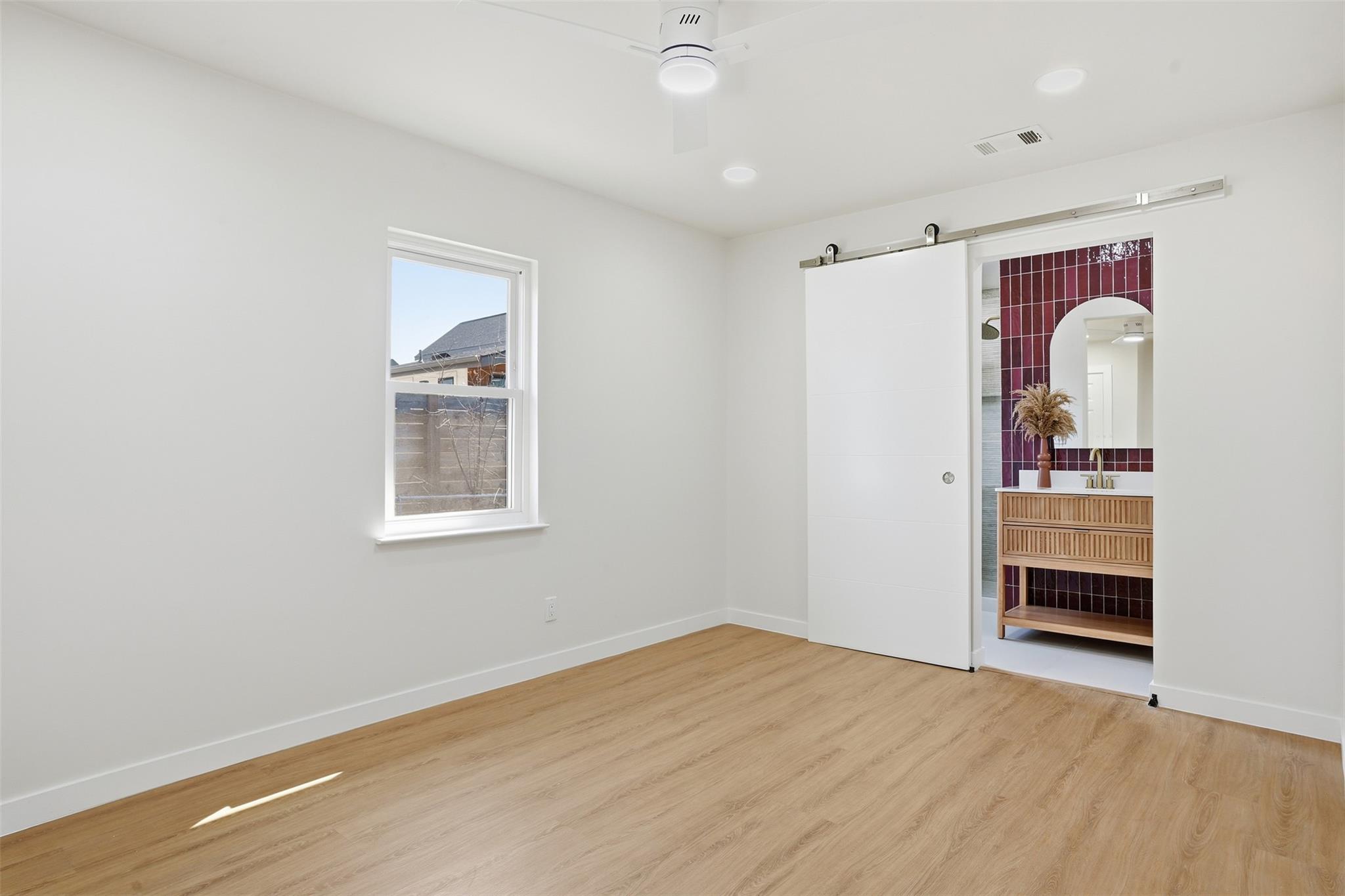 5601 Samuel Huston Ave