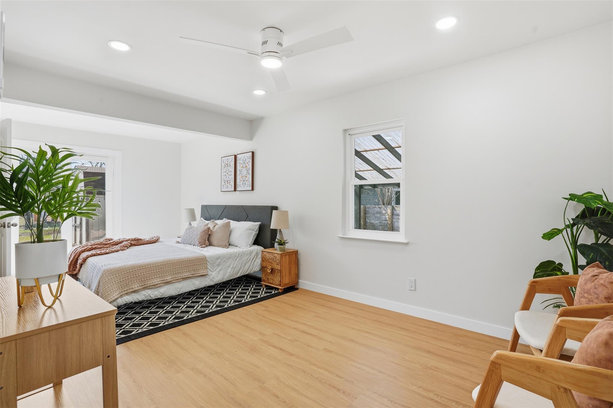 5601 Samuel Huston Ave