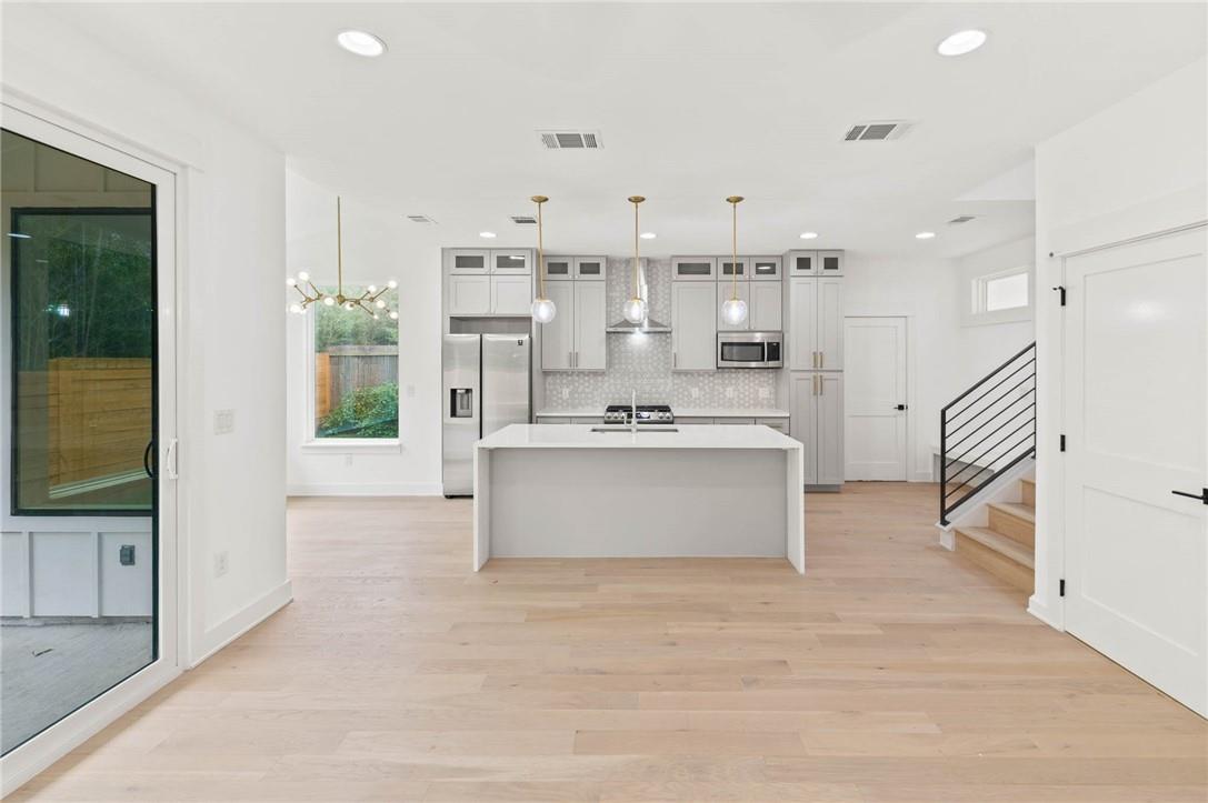 3321 Hemlock Ave # 2