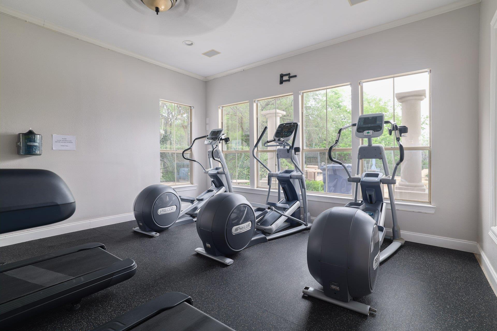 6000 Shepherd Mountain CV # 1711