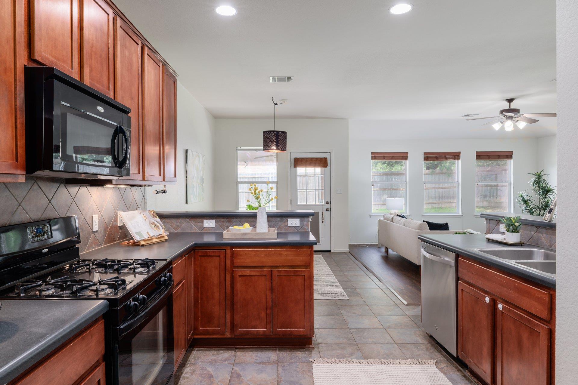 12101 Timber Heights DR