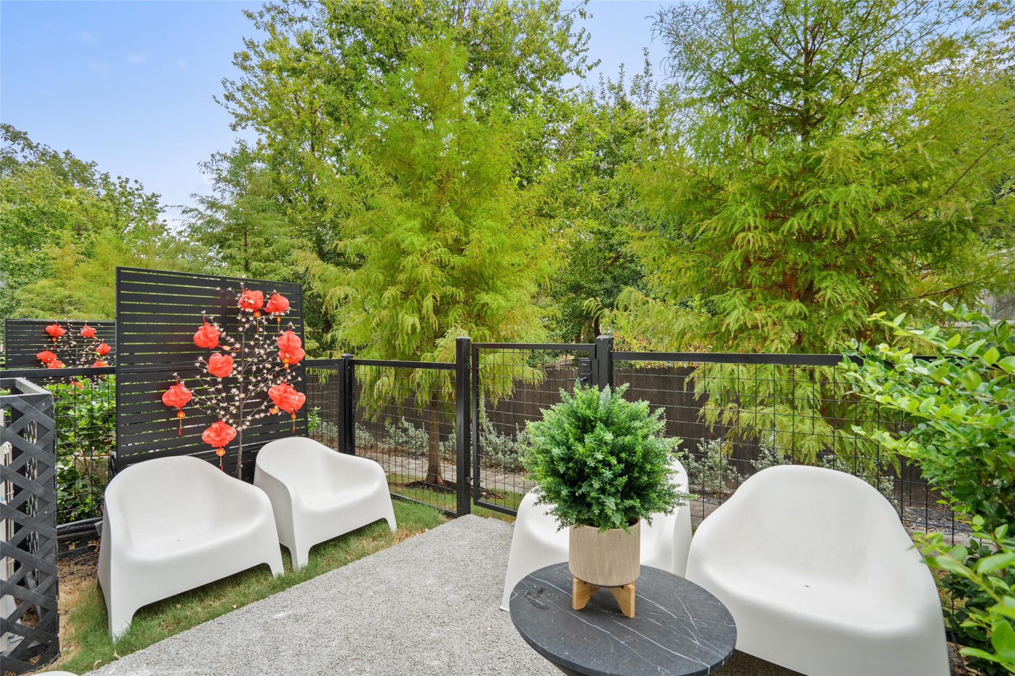 2505 Bluebonnet LN # 14