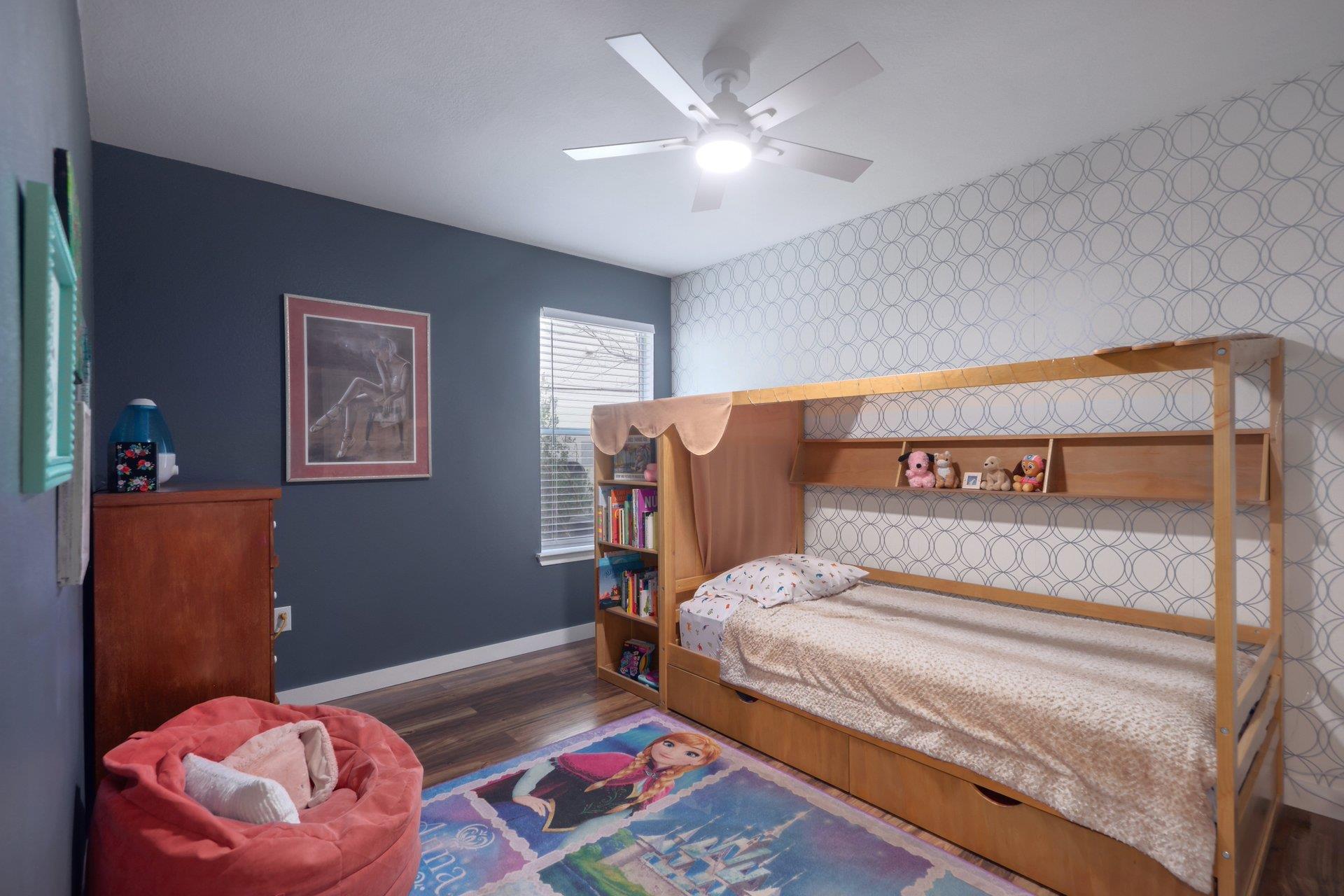 8804 Dittmar Oaks DR