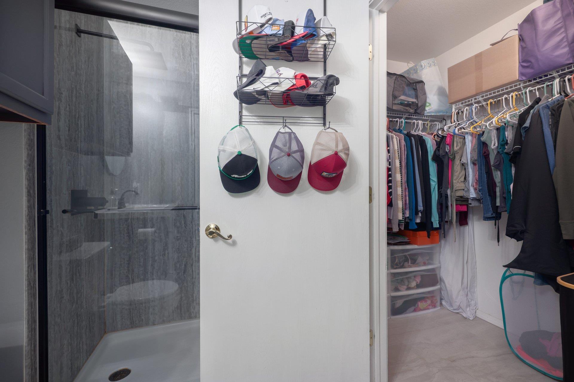 8804 Dittmar Oaks DR