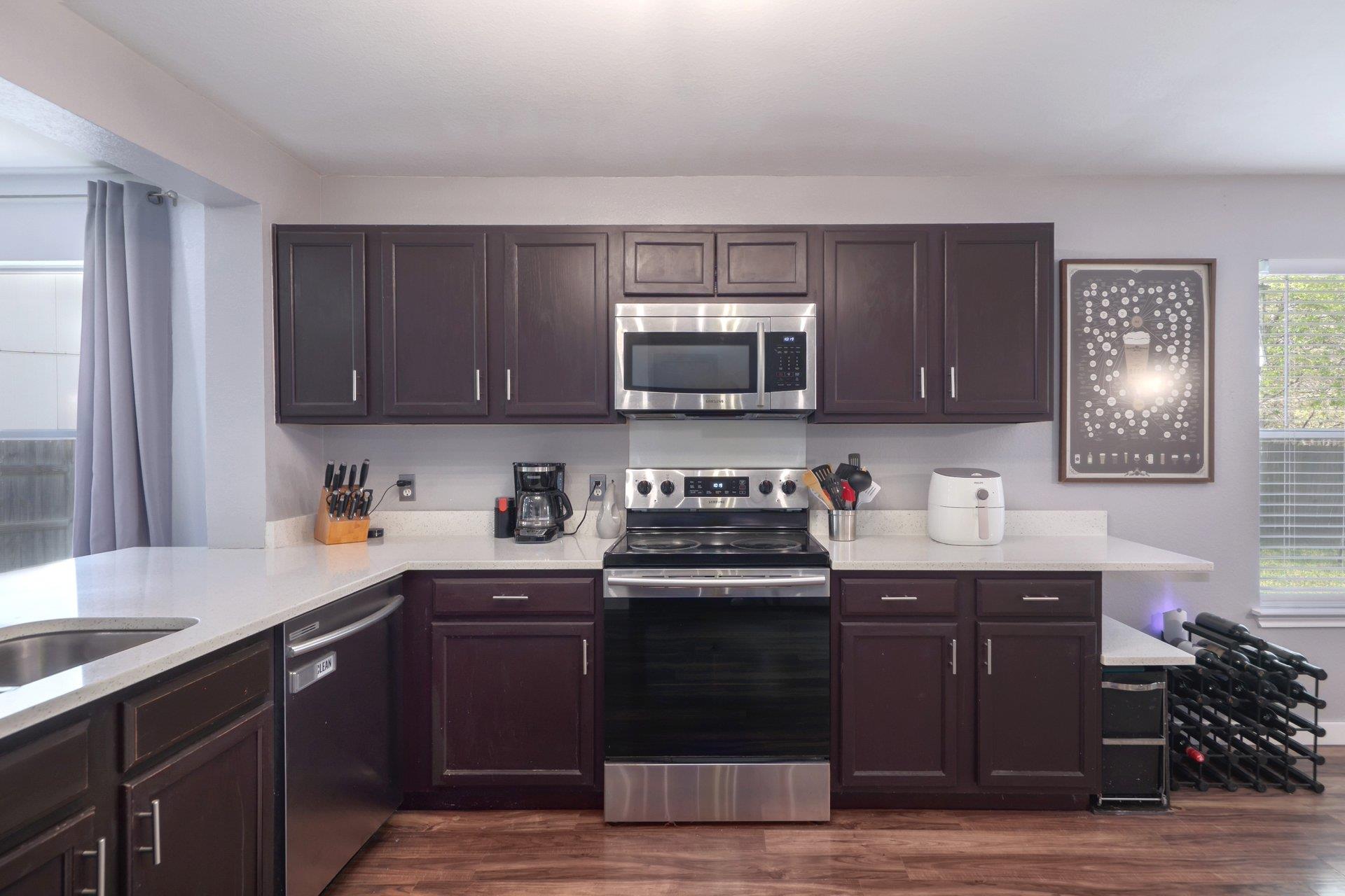 8804 Dittmar Oaks DR