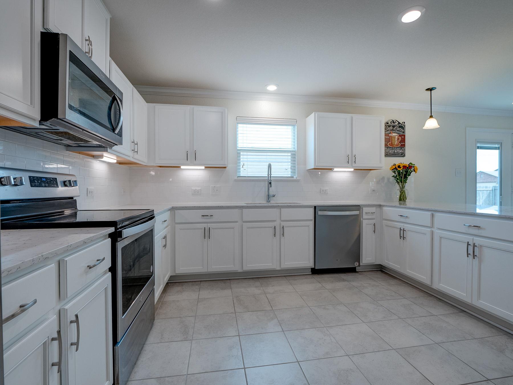 13607 Abraham Lincoln ST