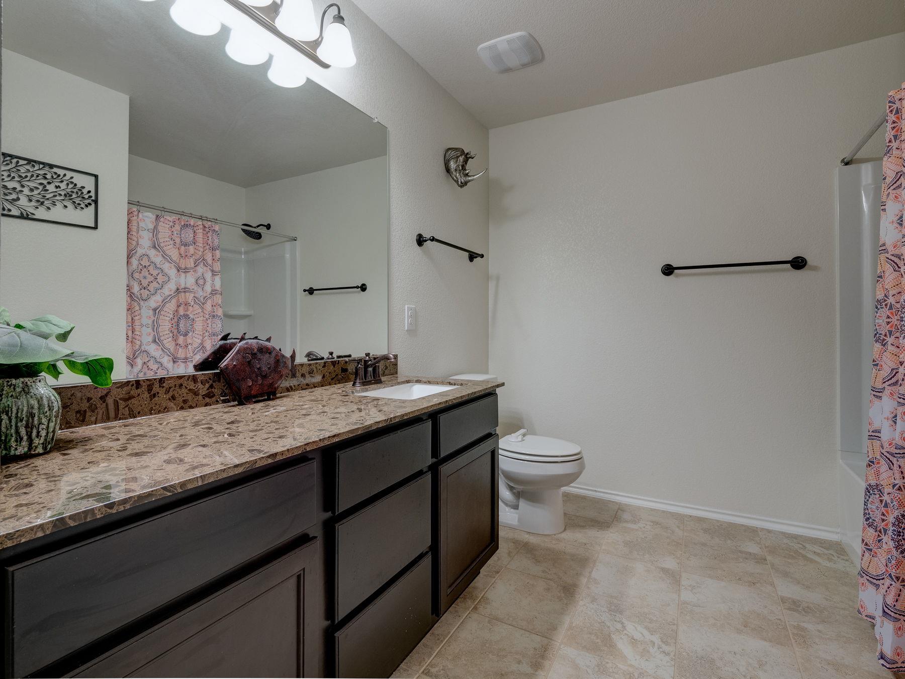 13607 Abraham Lincoln ST