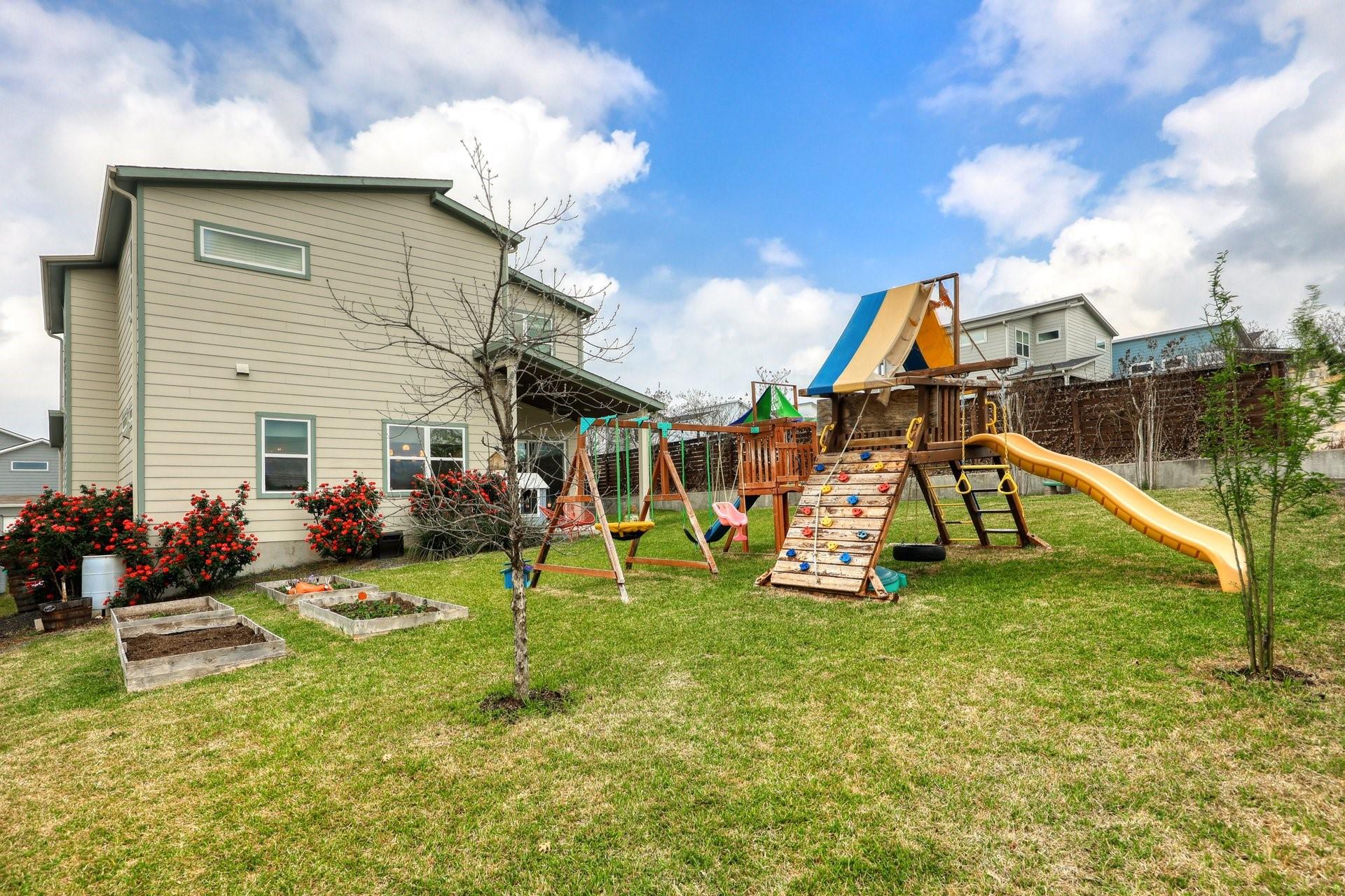 7013 Boyle DR