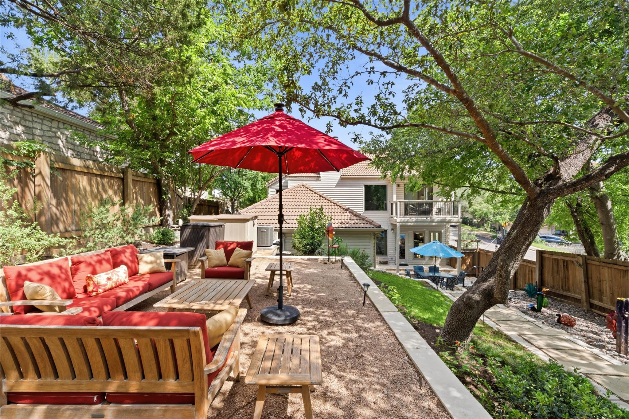 4801 Fern HOLW