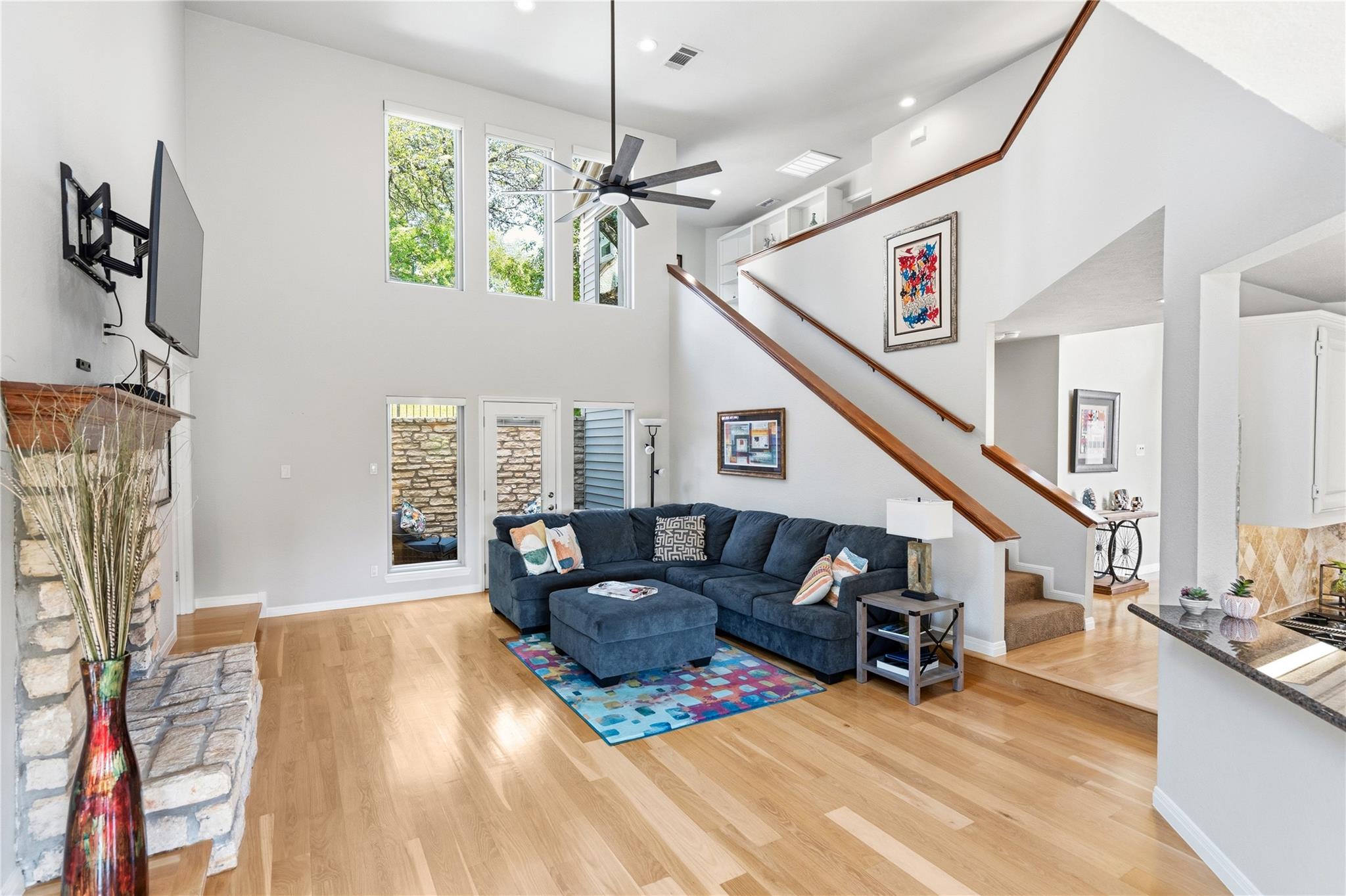 4801 Fern HOLW