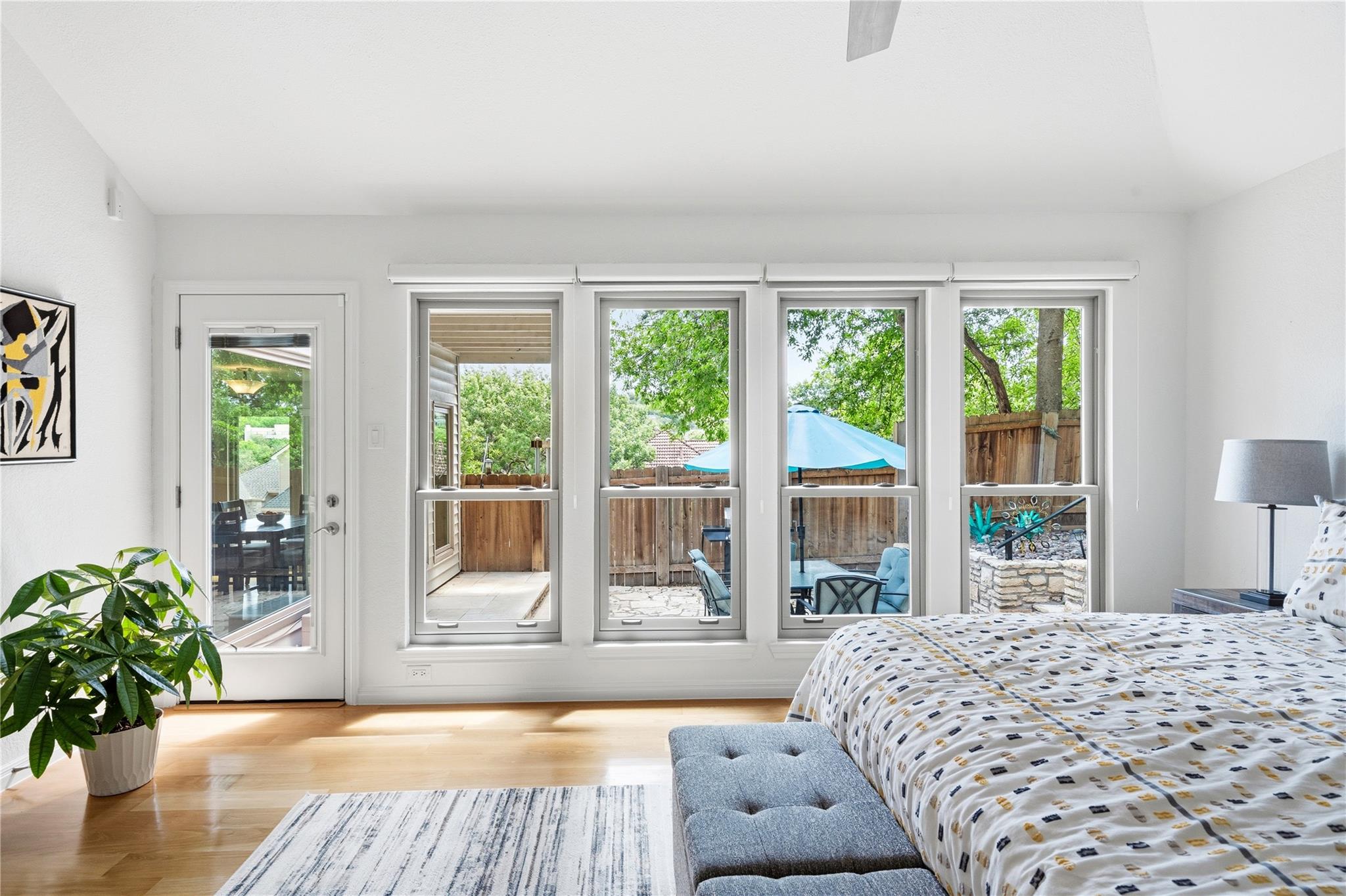 4801 Fern HOLW