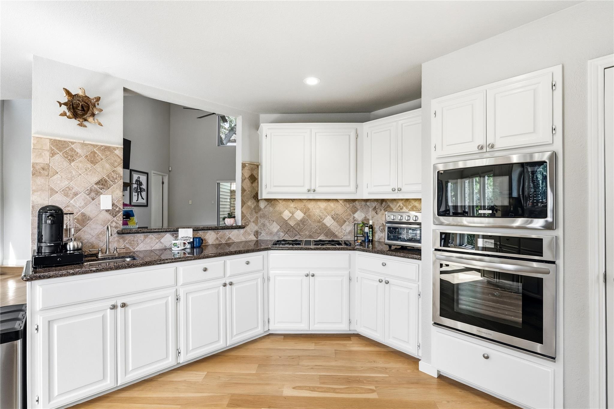 4801 Fern HOLW