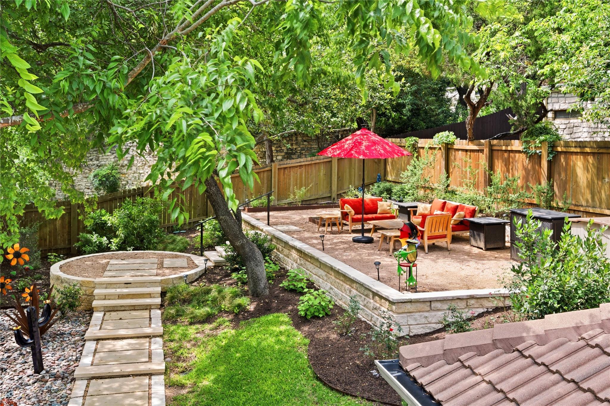4801 Fern HOLW