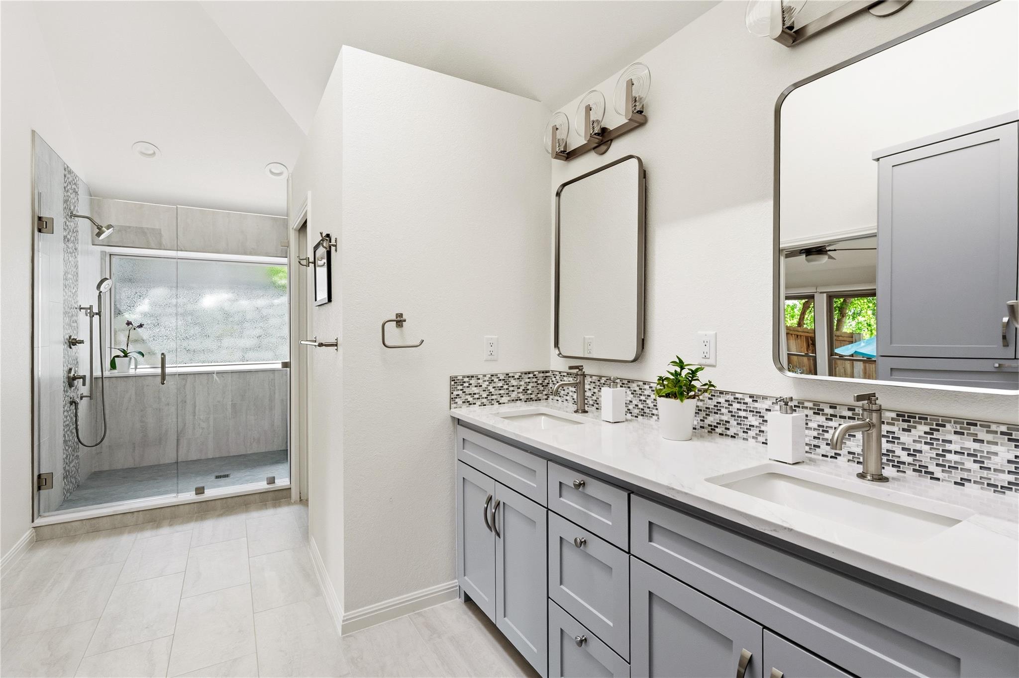 4801 Fern HOLW