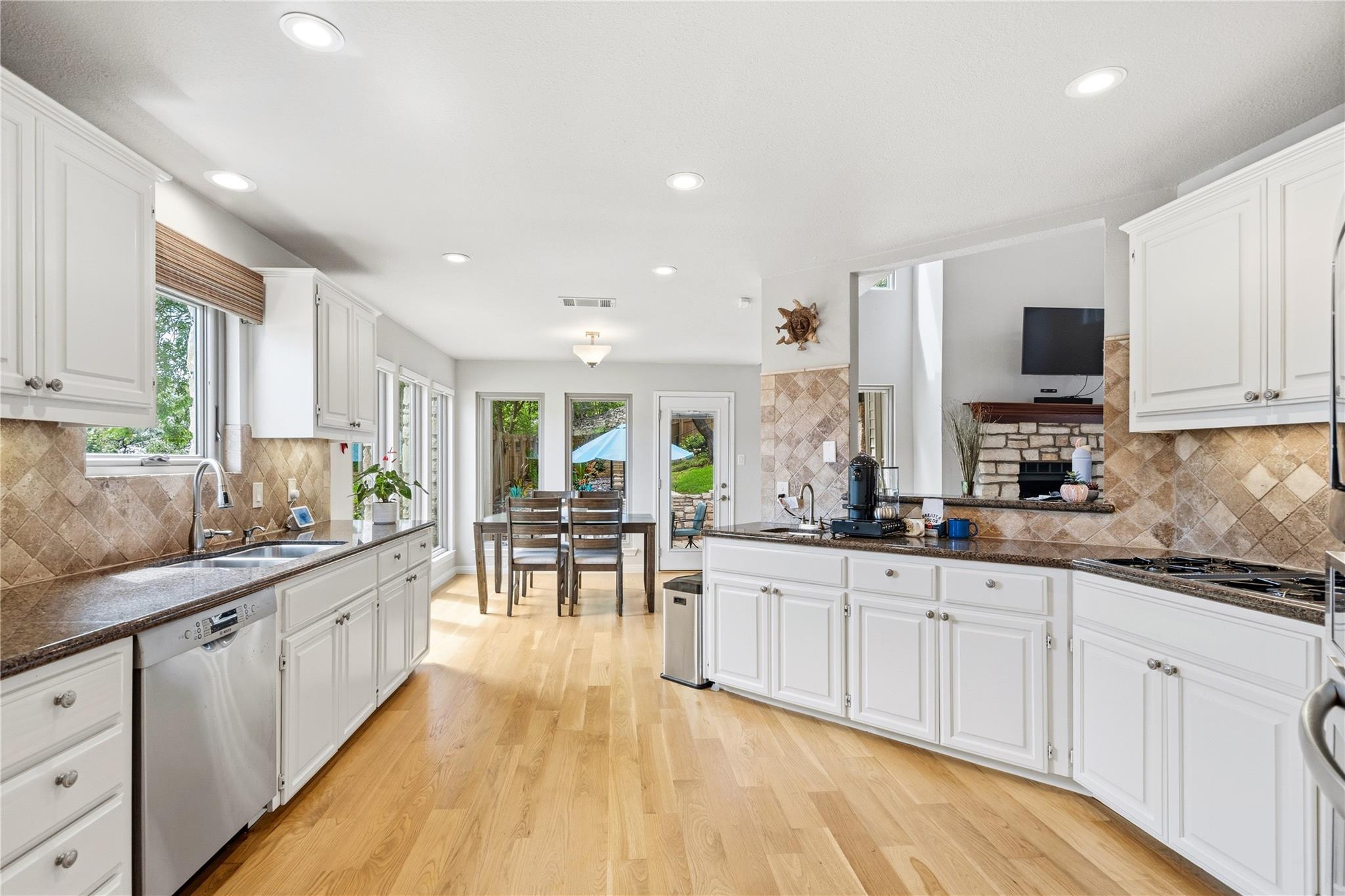 4801 Fern HOLW