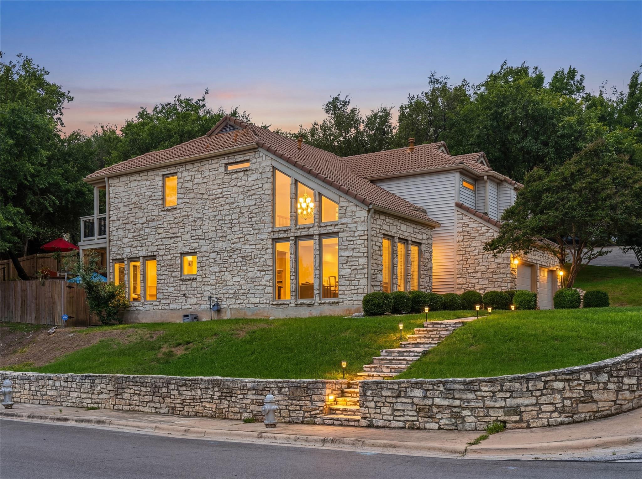 4801 Fern HOLW