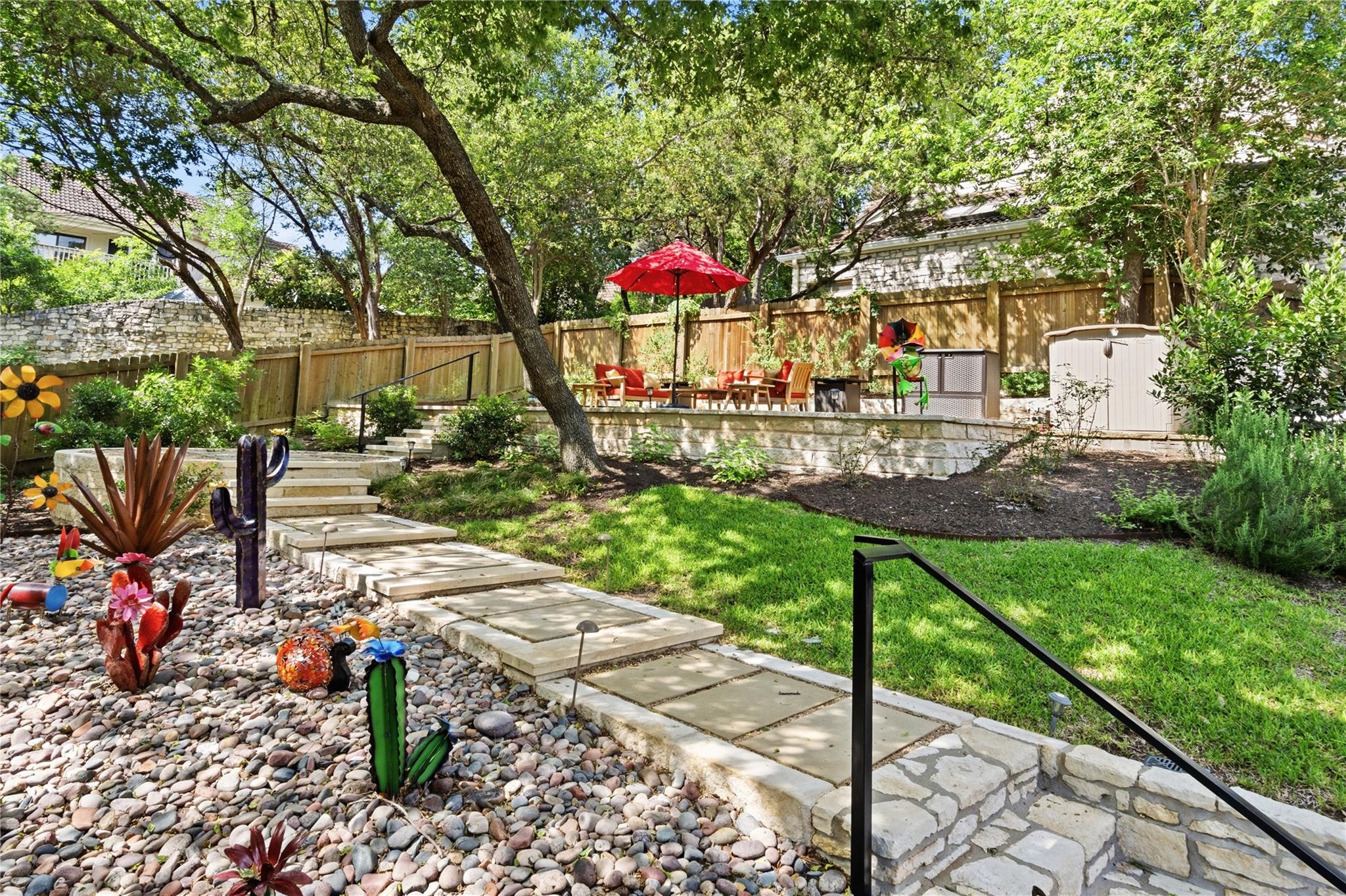4801 Fern HOLW