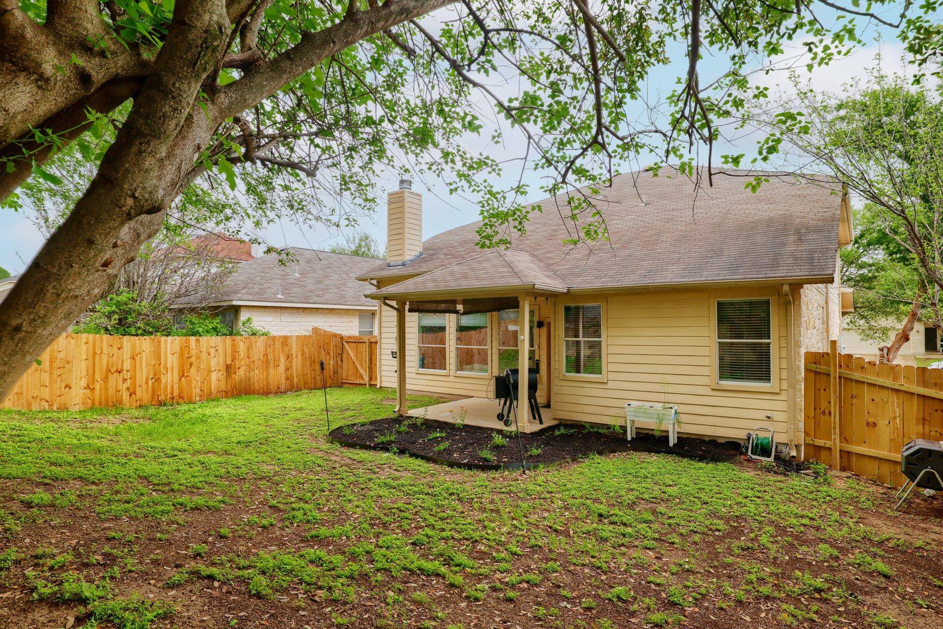 9212 Pioneer Forest DR