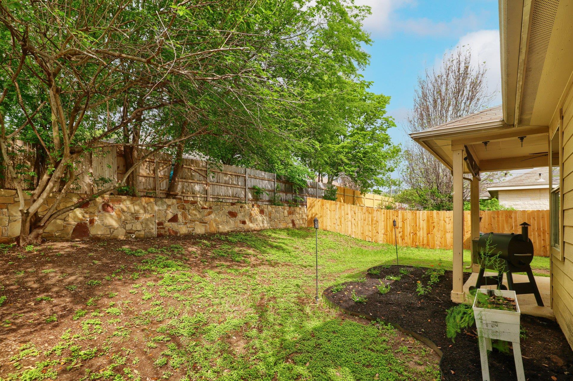 9212 Pioneer Forest DR