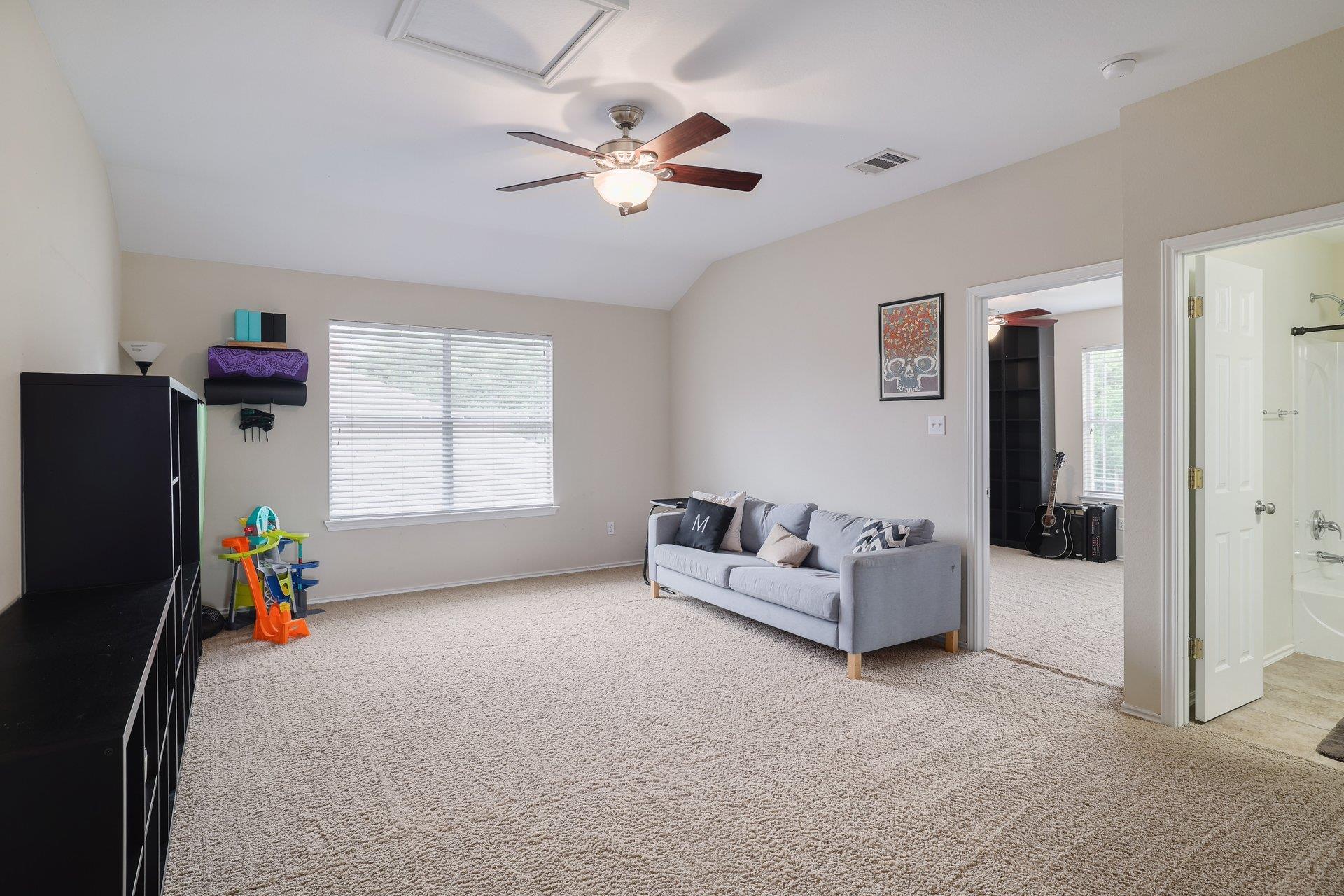 9212 Pioneer Forest DR