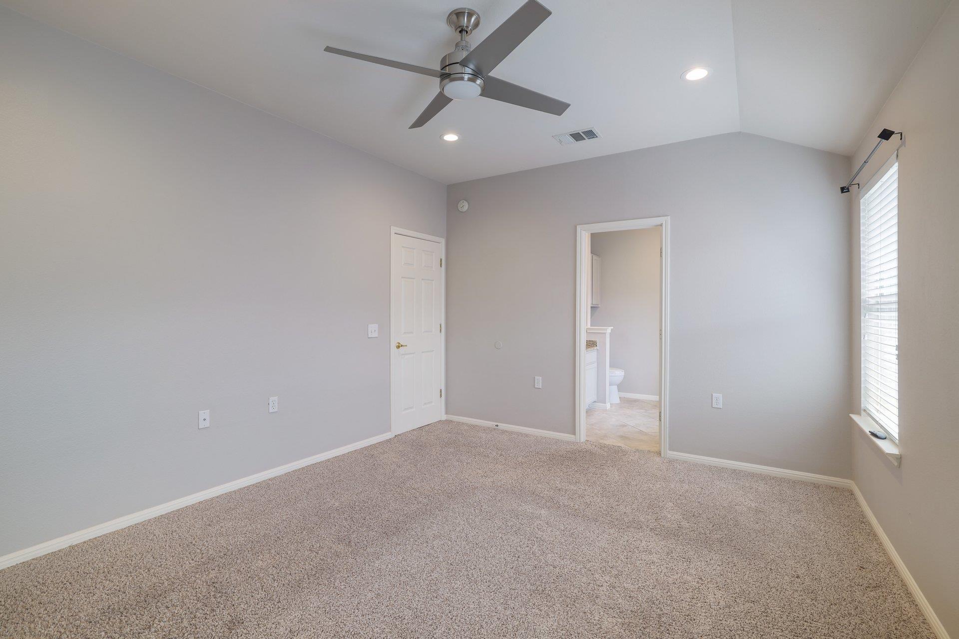 412 Colonial Park BLVD