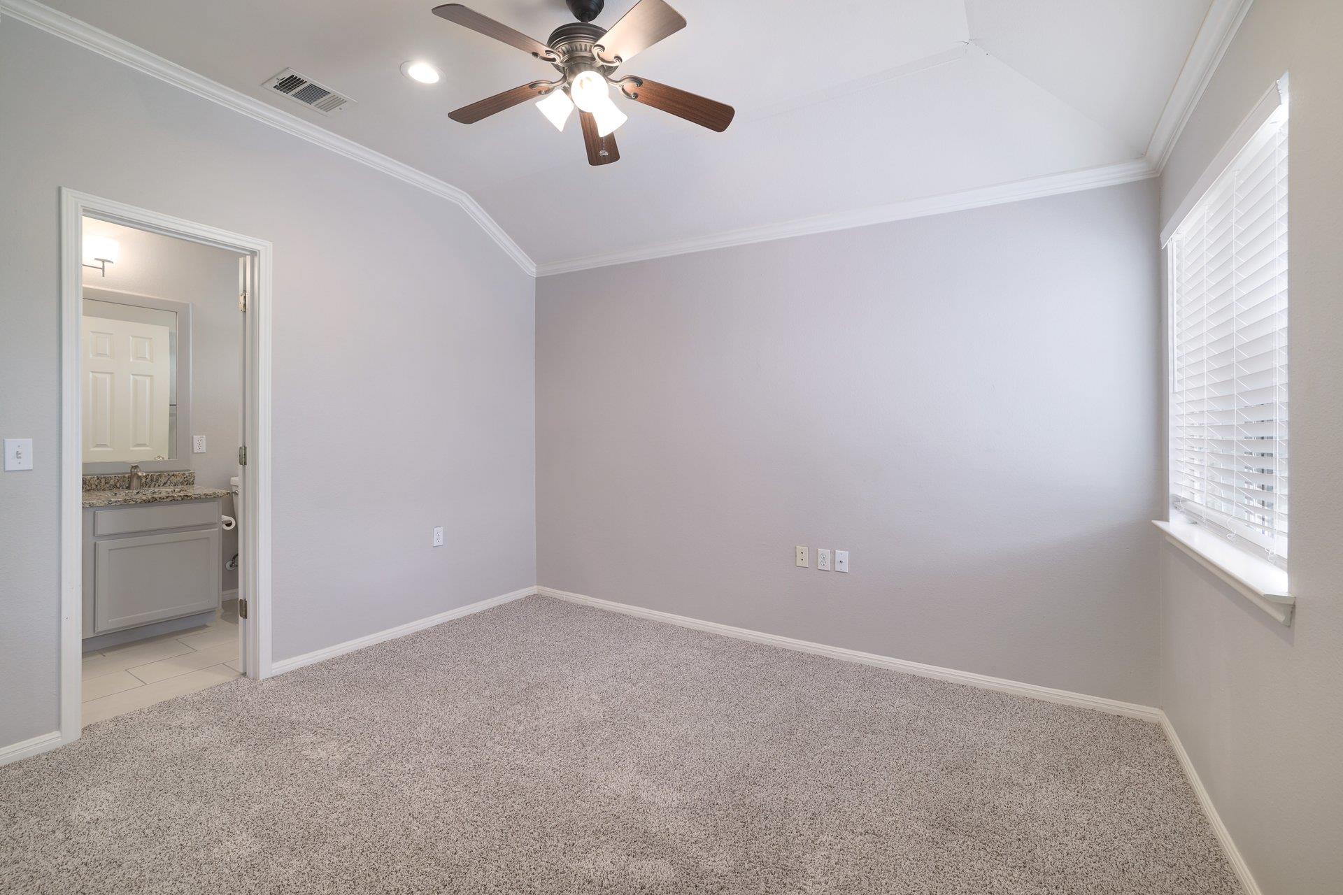 412 Colonial Park BLVD