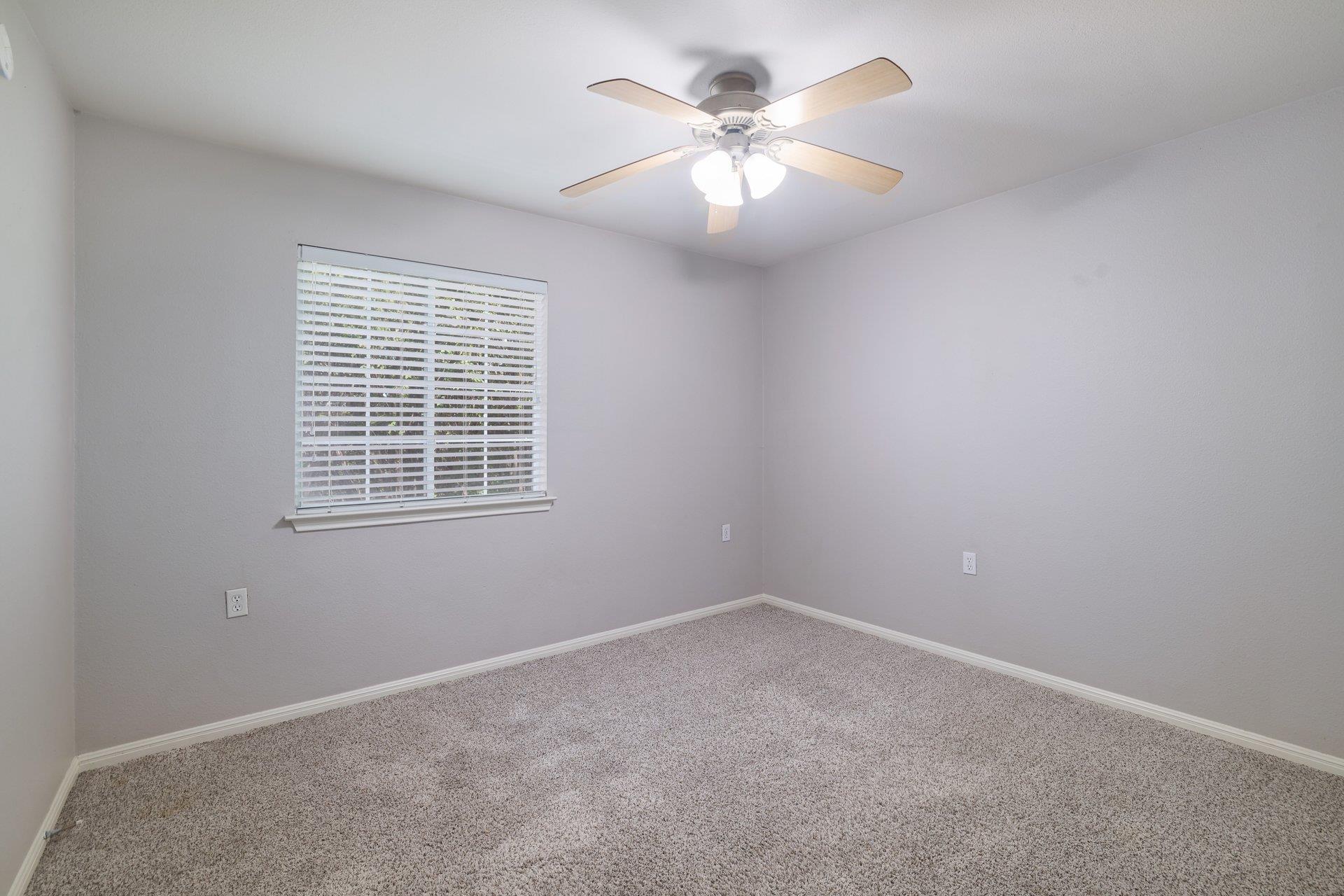 412 Colonial Park BLVD