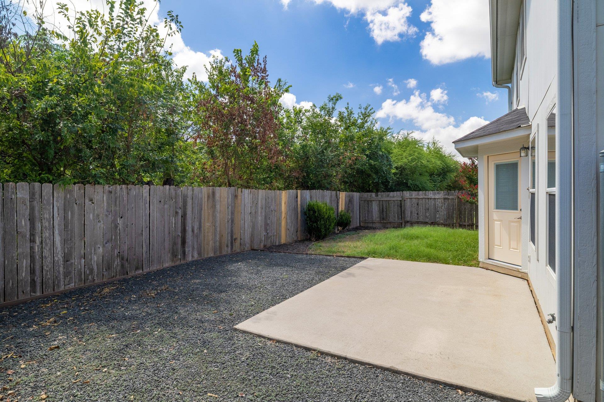 412 Colonial Park BLVD