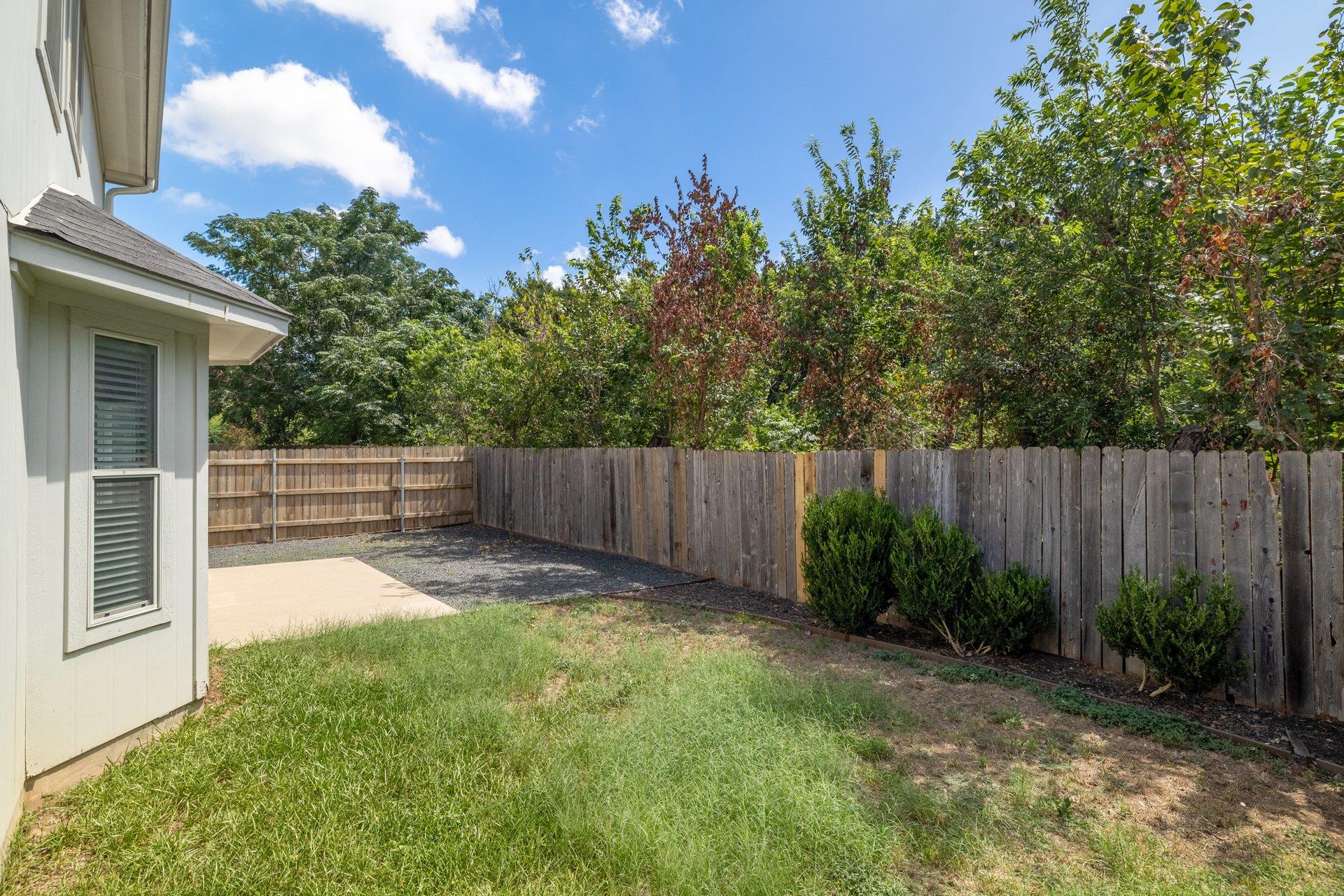 412 Colonial Park BLVD