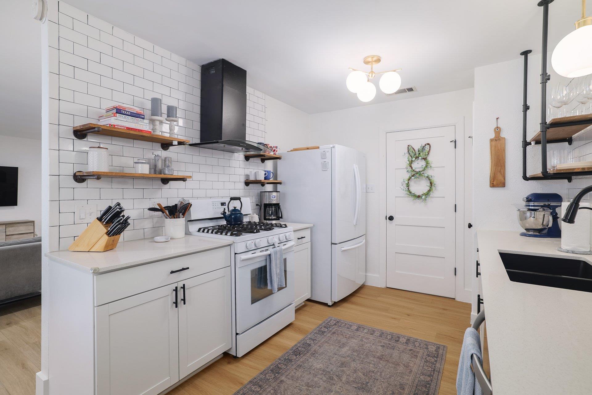 6701 Lancret Hill DR