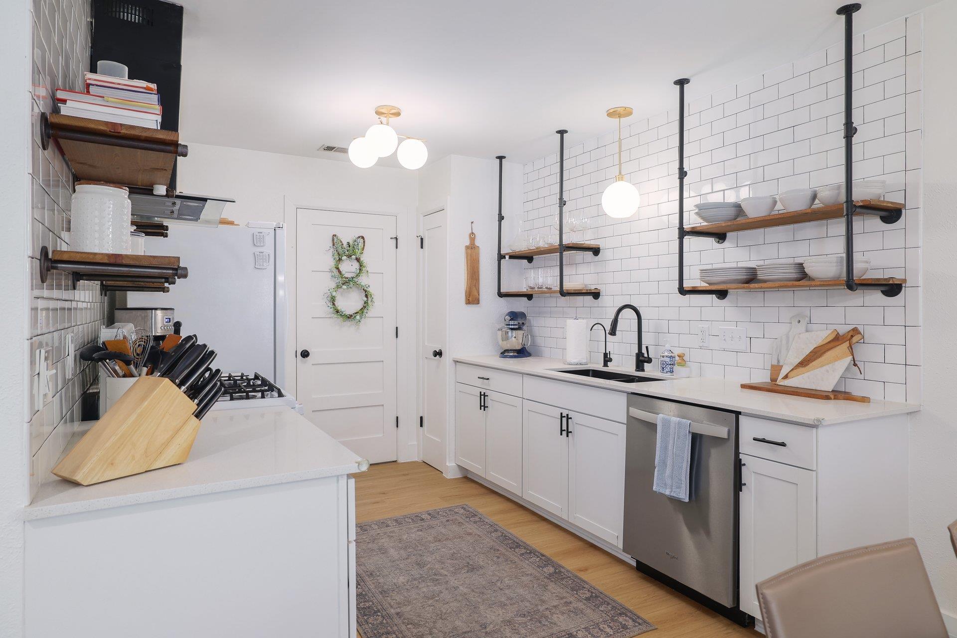 6701 Lancret Hill DR