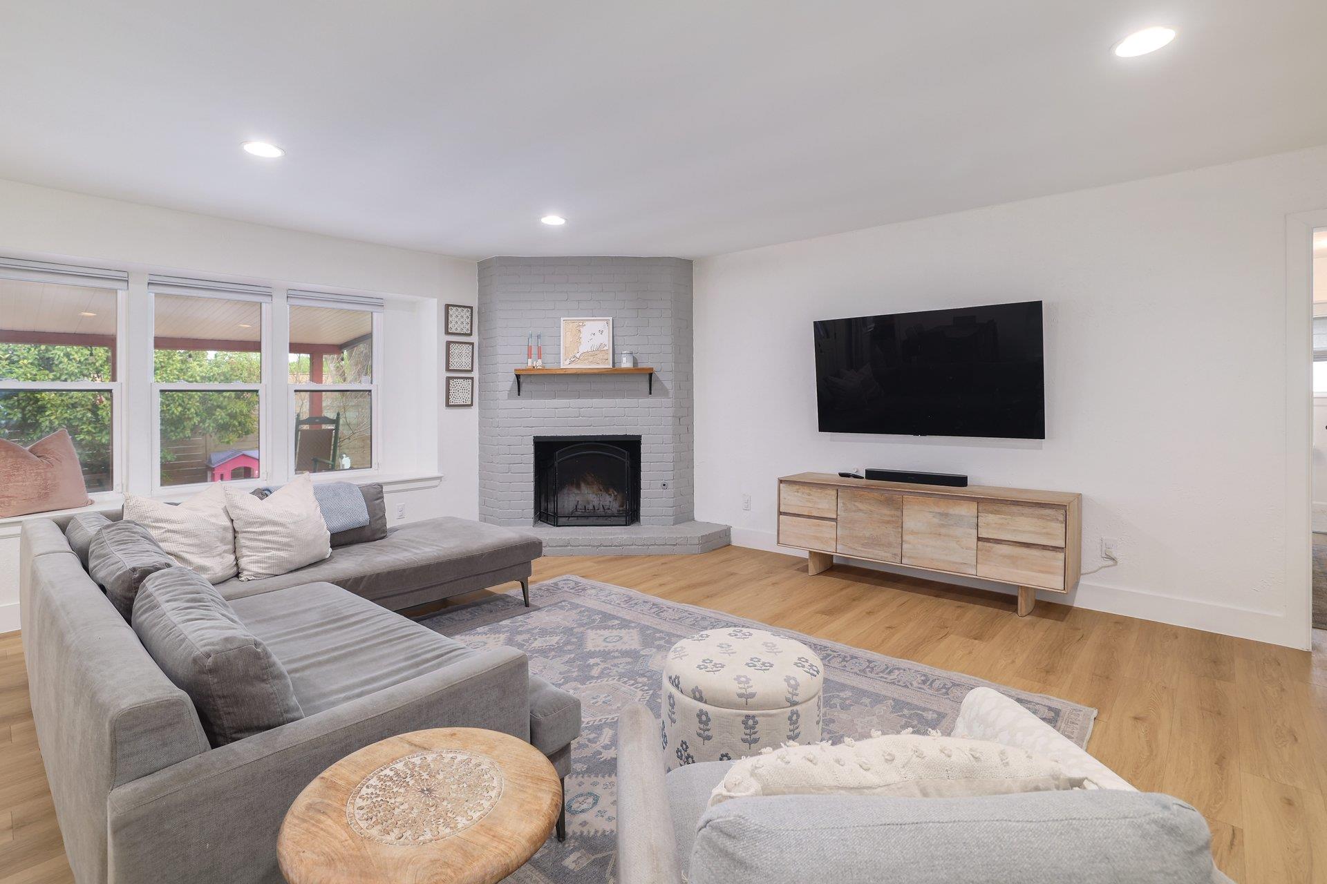 6701 Lancret Hill DR