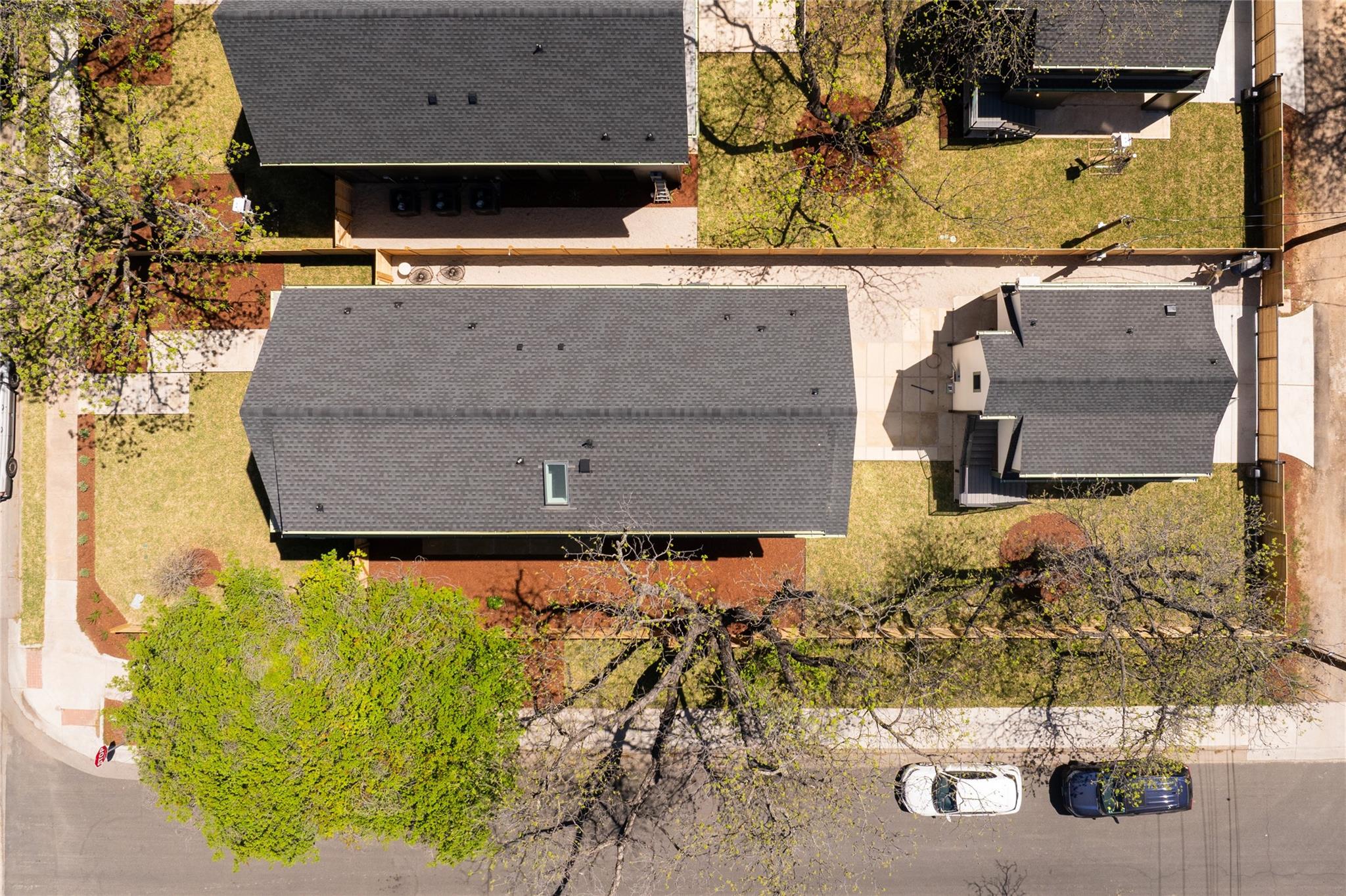 2401 Willow ST