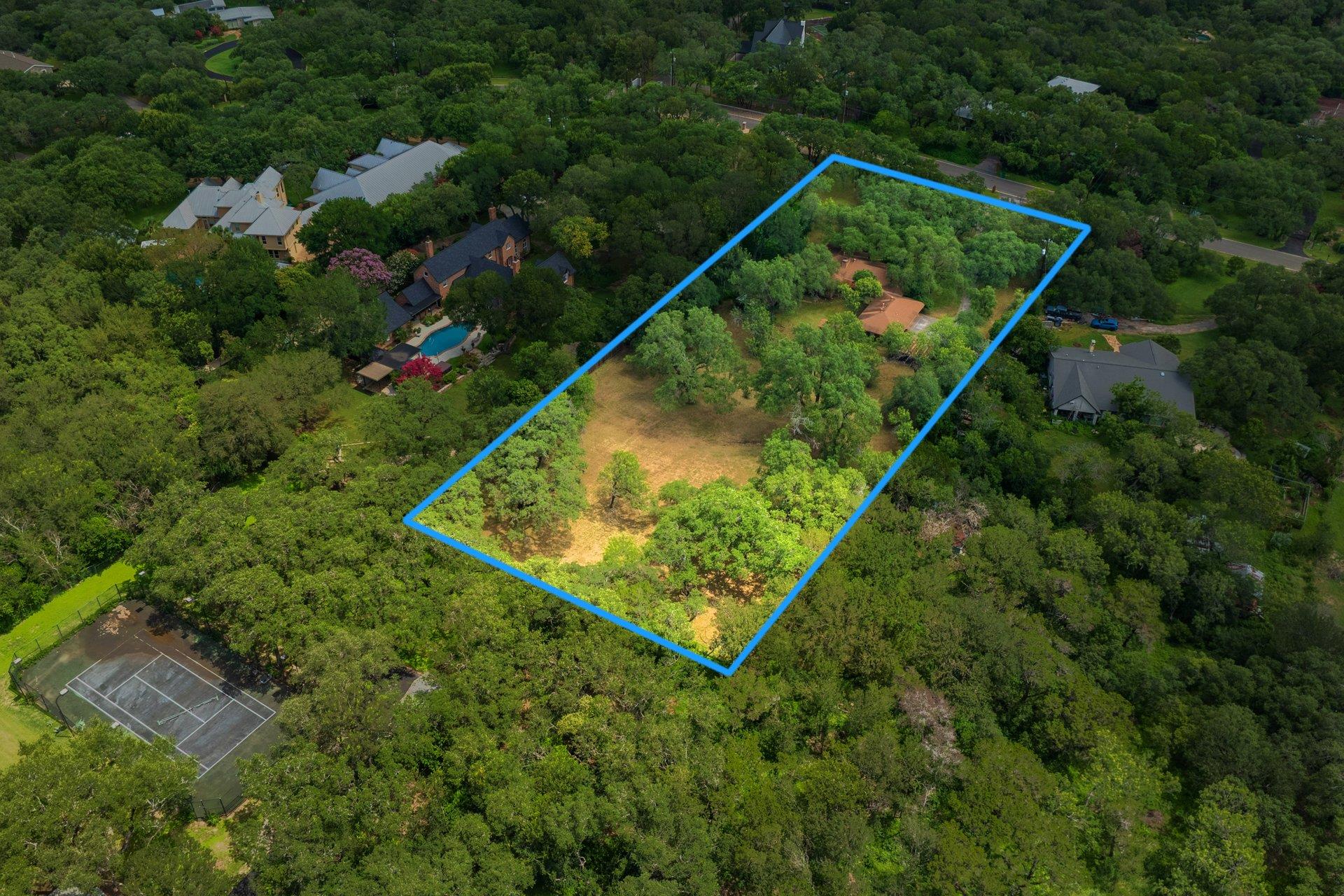 304 Hill Country LN