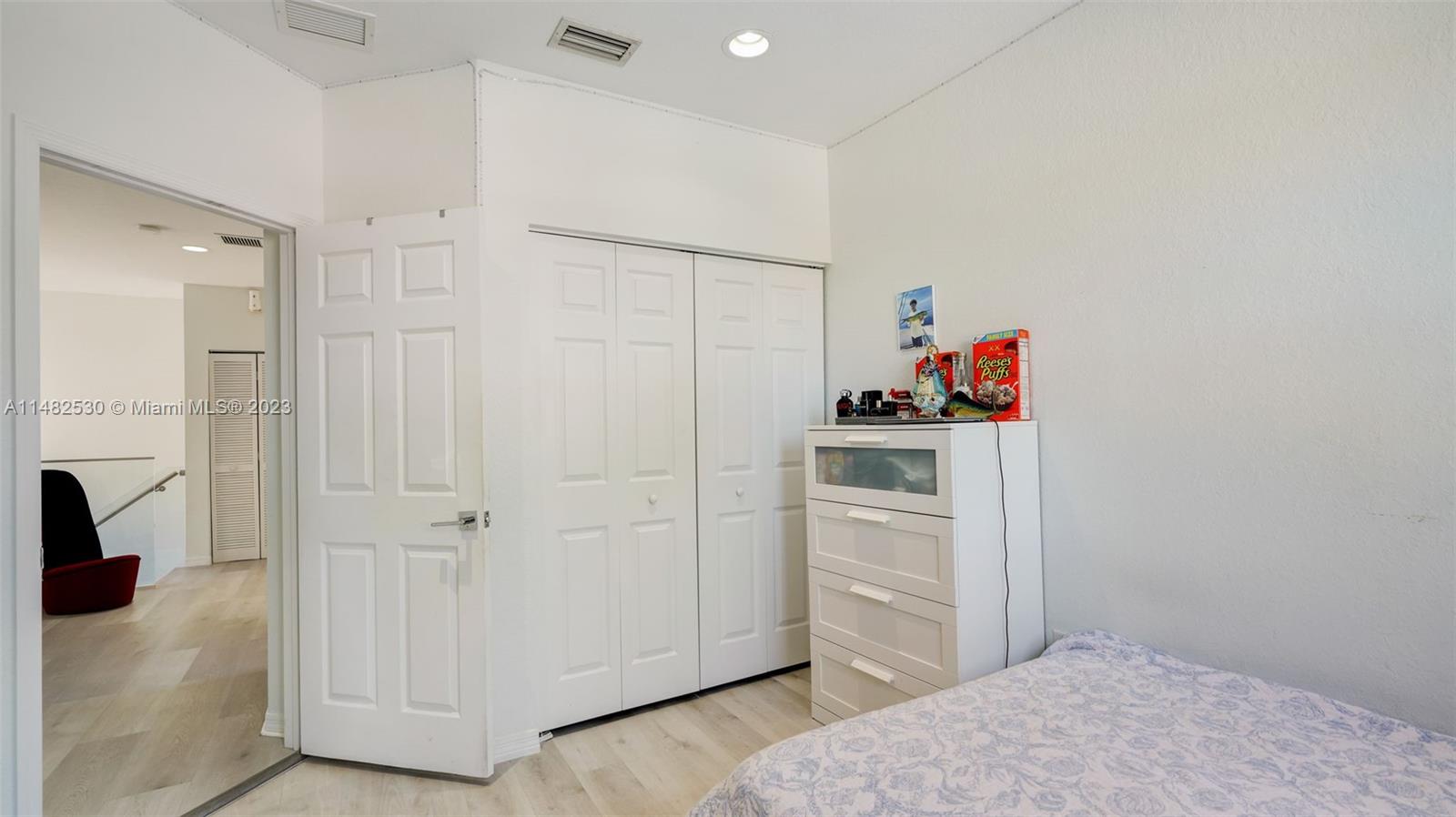 2053 SE 14th St