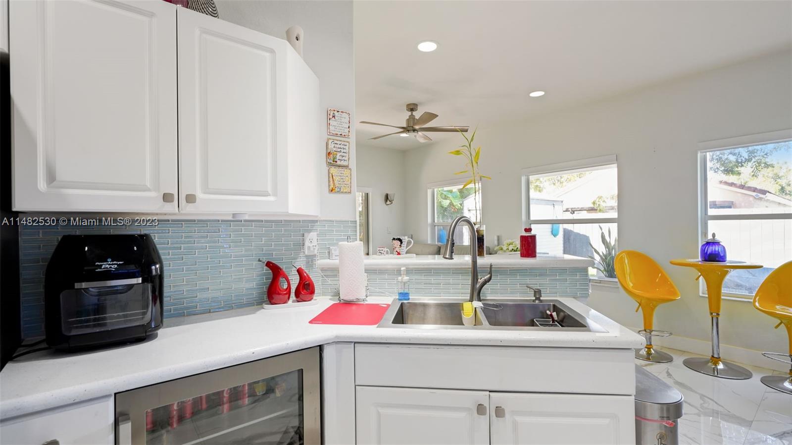 2053 SE 14th St