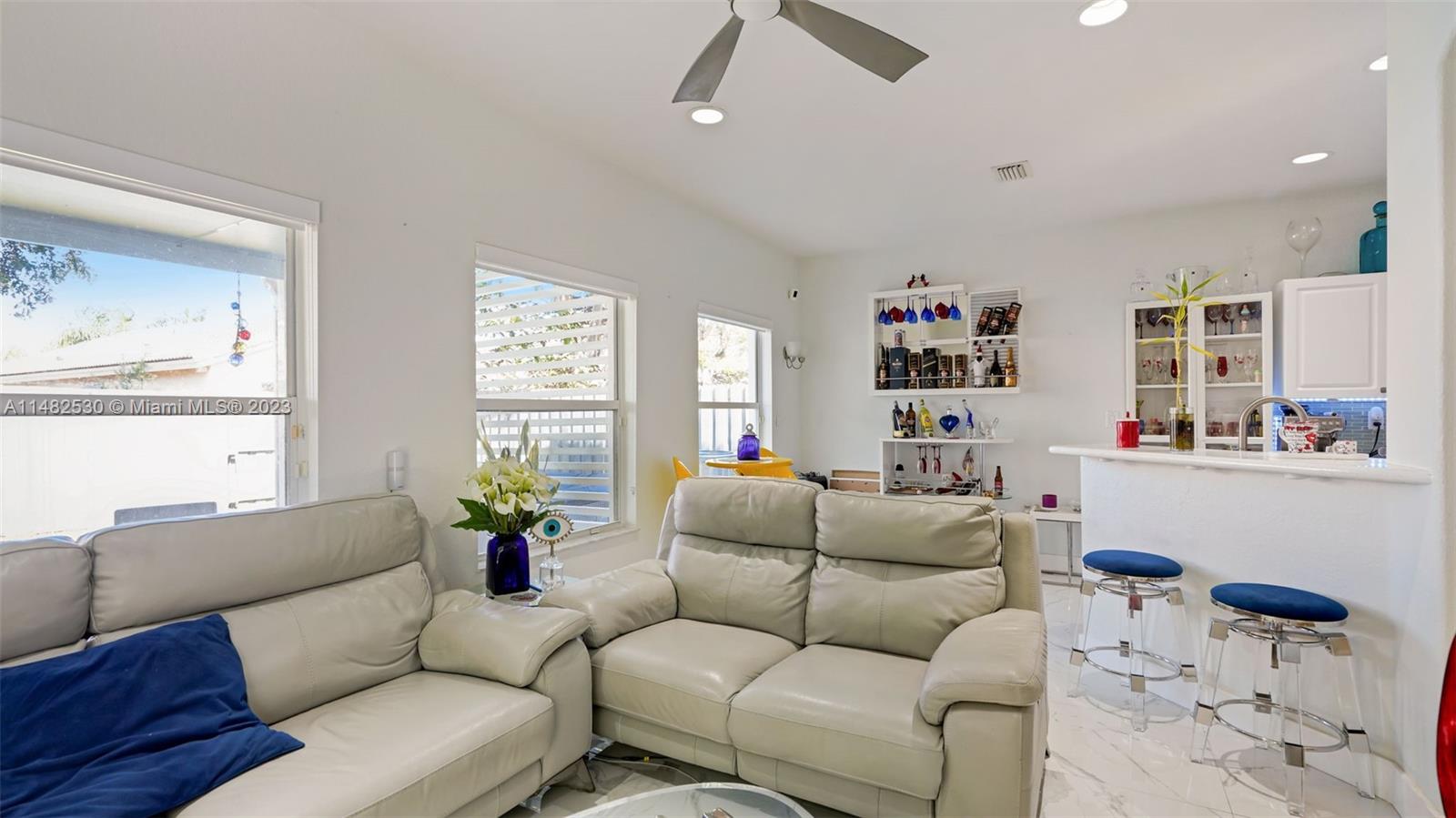 2053 SE 14th St