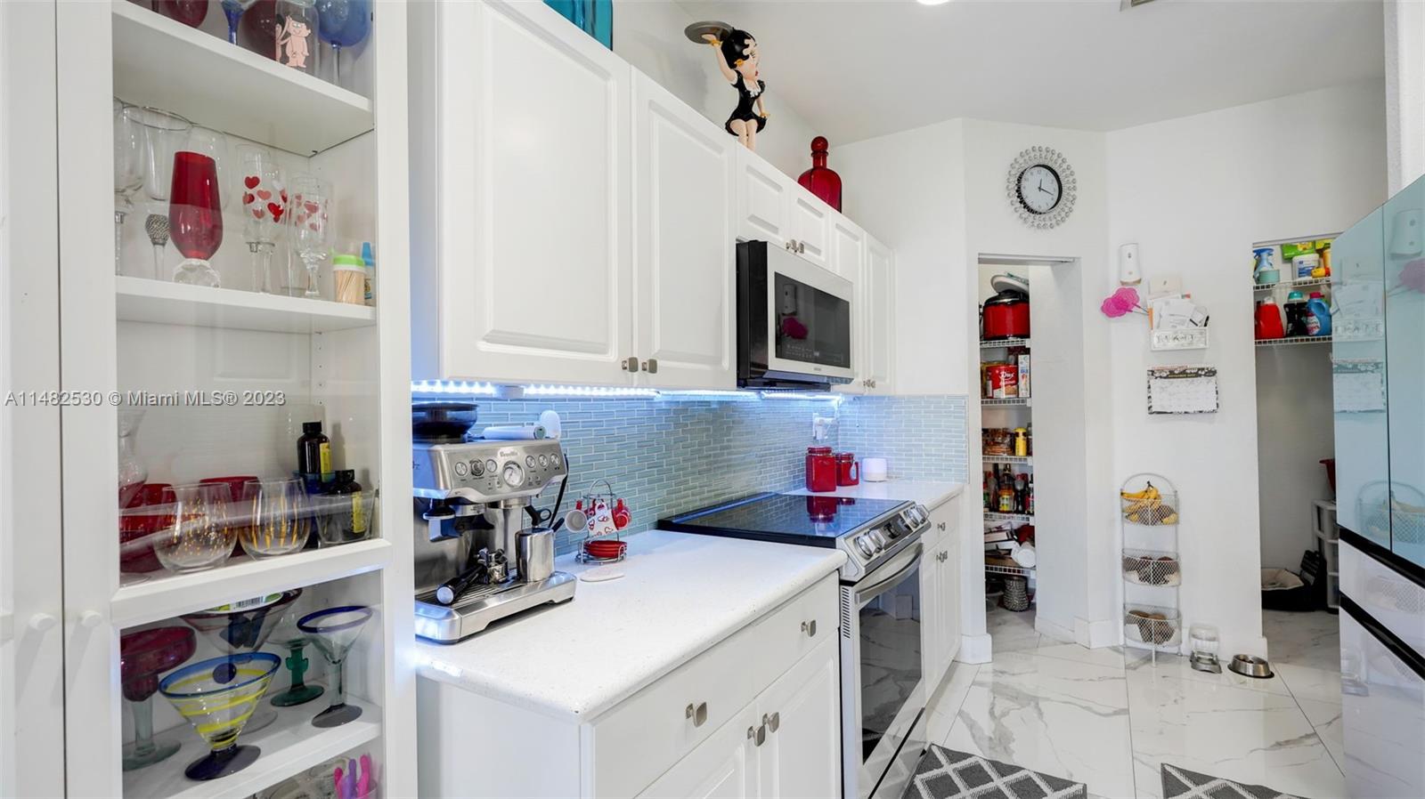 2053 SE 14th St
