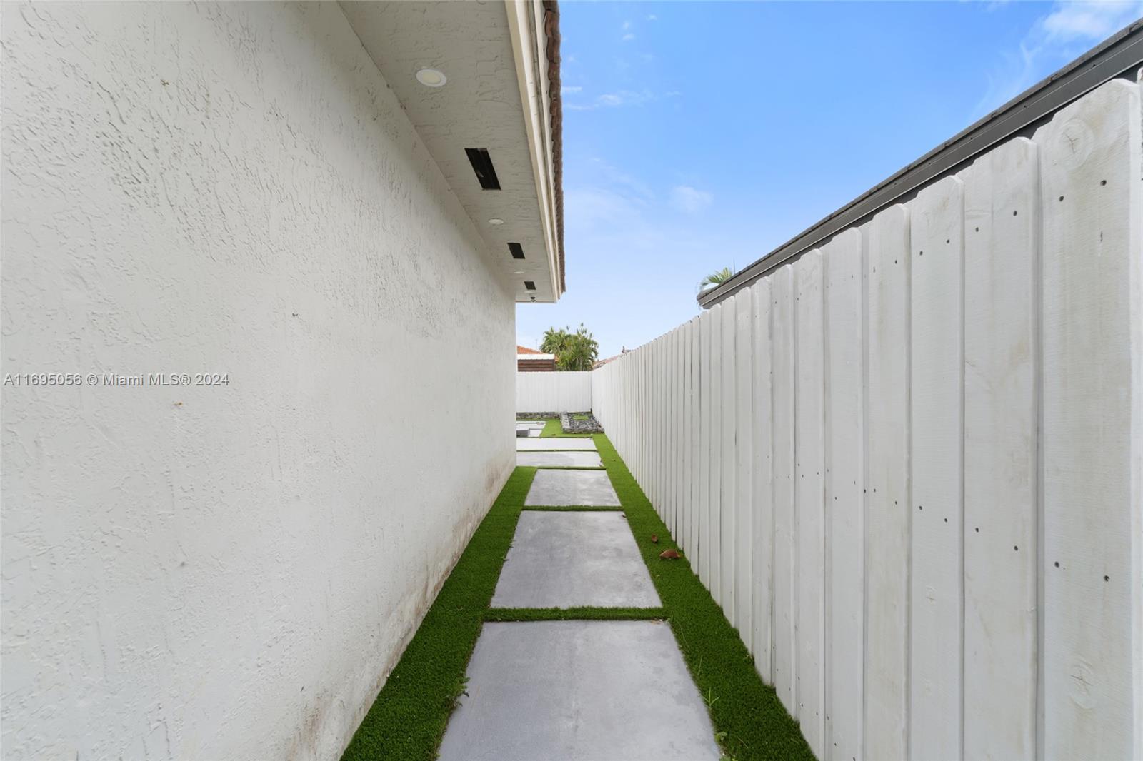 18142 SW 113th Ave