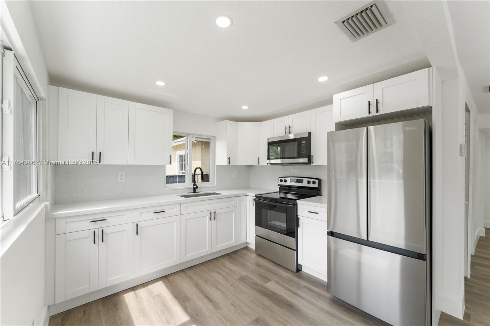 4202 NW 31st Ave