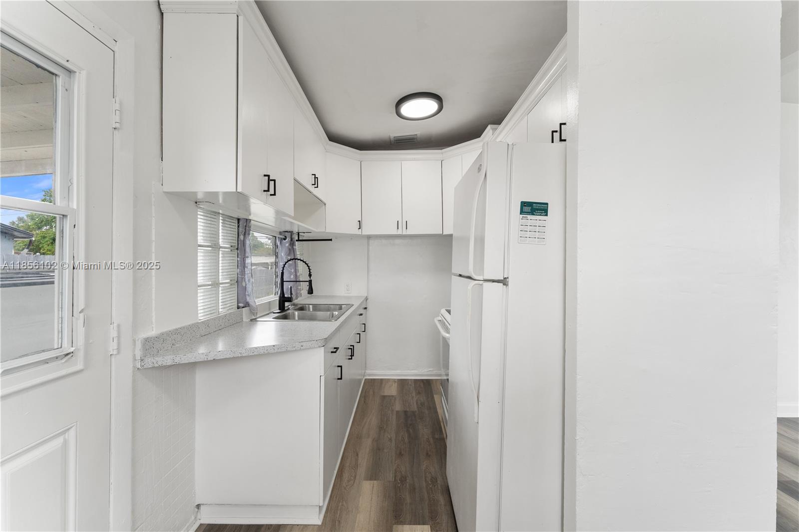 290 NW 29th Ave