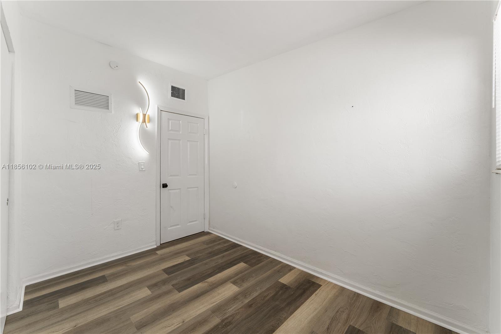 290 NW 29th Ave