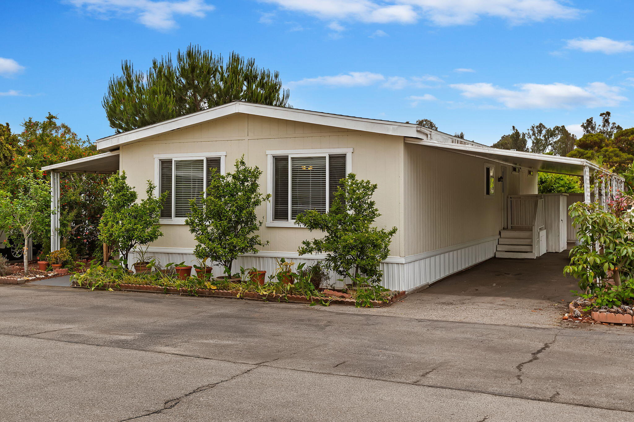 4025 State Street, 53