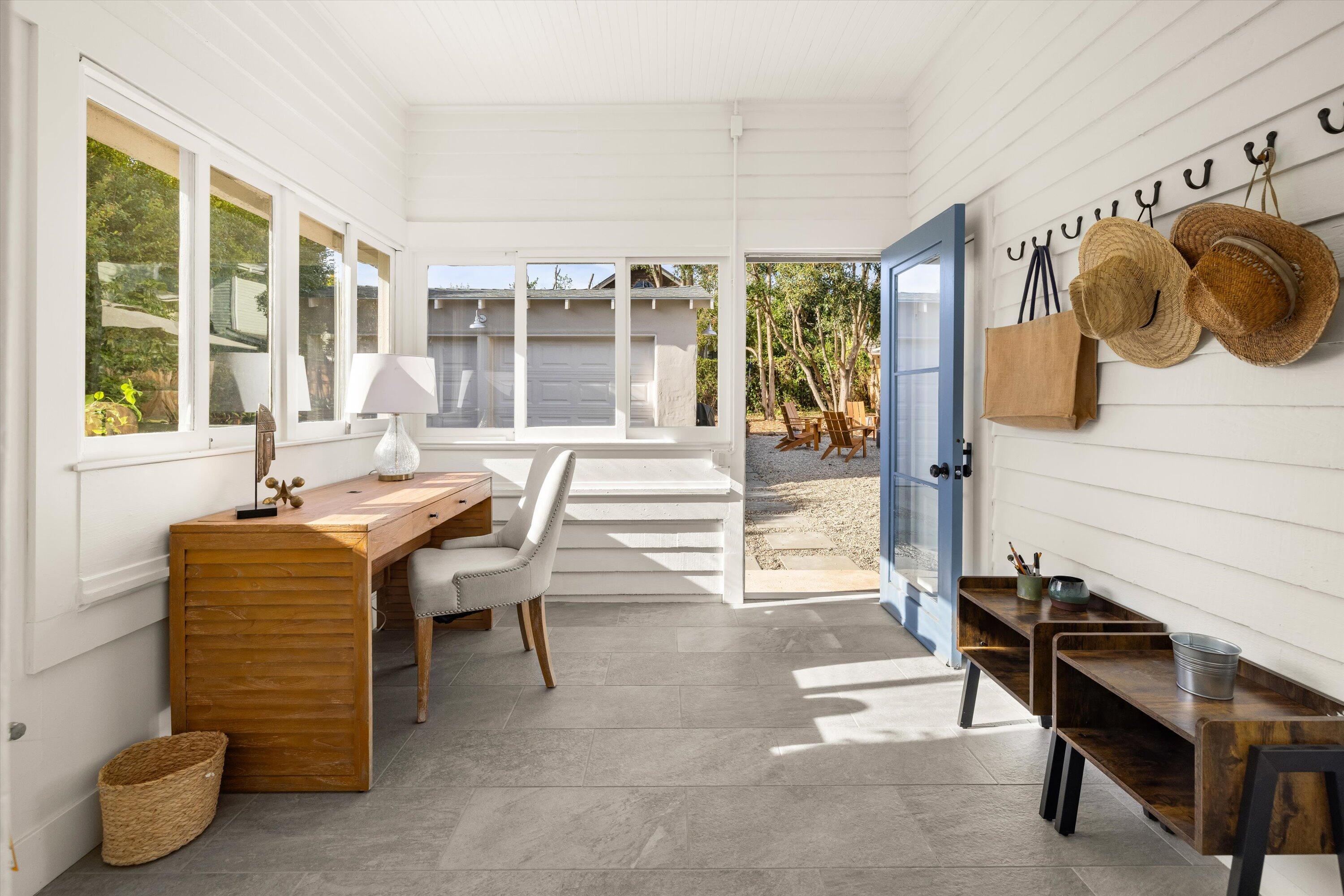 326 W Micheltorena Street