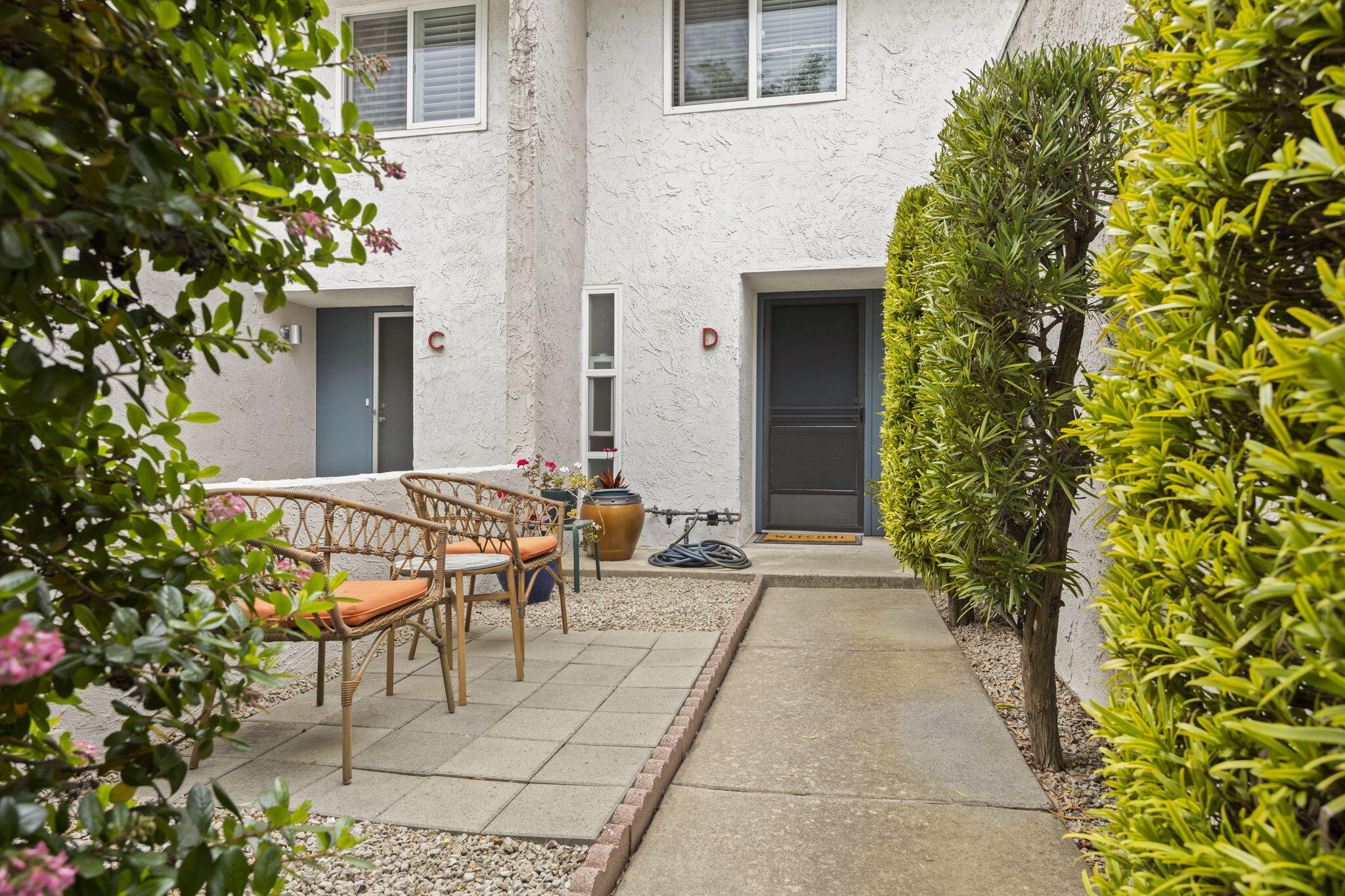 5041 Rhoads Avenue, D